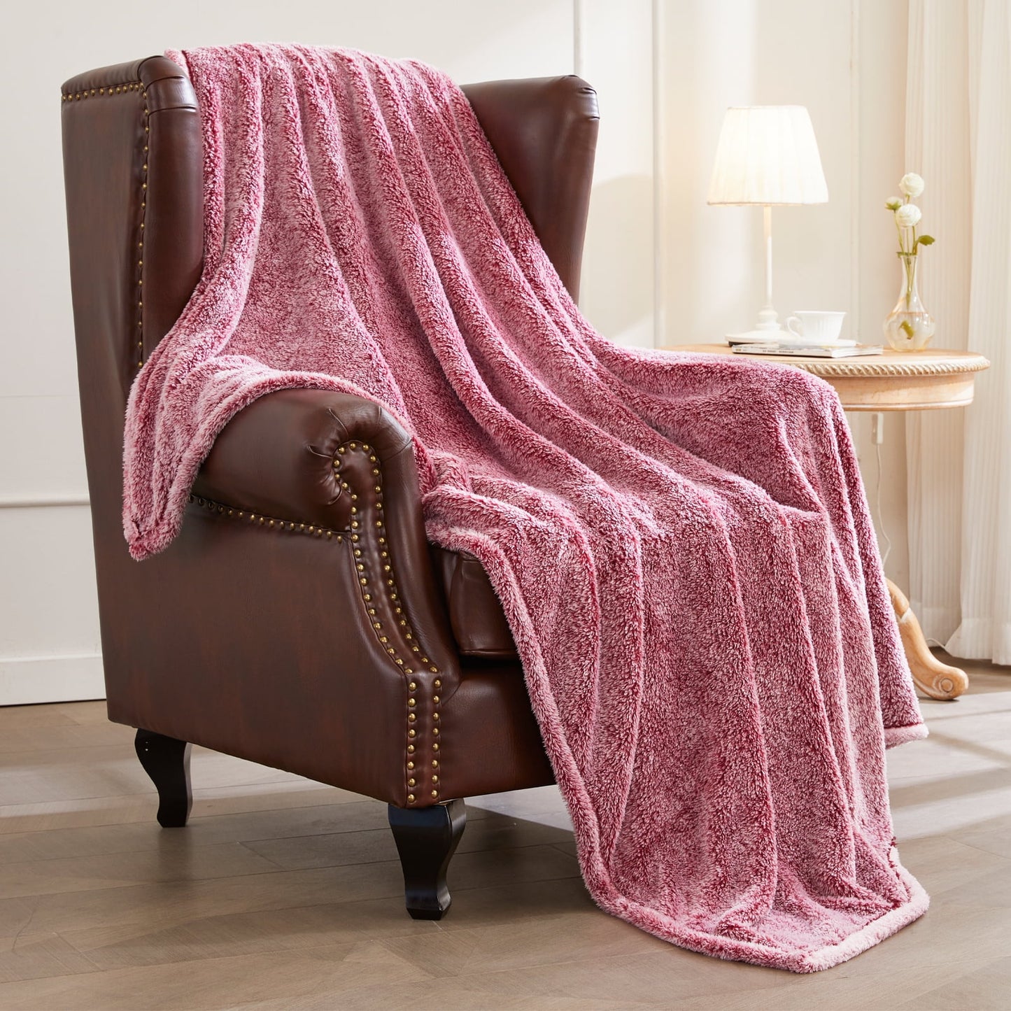 Exclusivo Mezcla Plush Extra Large Fleece Throw Blanket for Couch, Bed and Sofa (50x70 inches,Mixed Deep Red) Soft, Warm, Lightweight