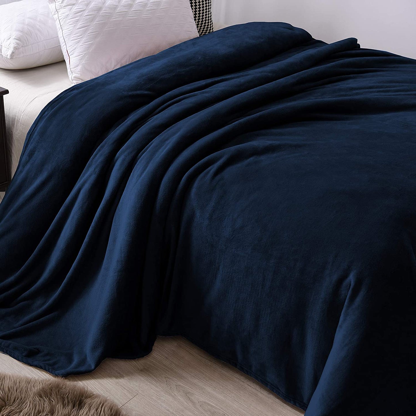 Exclusivo Mezcla Queen Size Velvet Flannel Fleece Plush Queen Size Bed Blanket as Bedspread/Coverlet/Bed Cover (90" x 90", Navy Blue) - Soft, Lightweight, Warm and Cozy