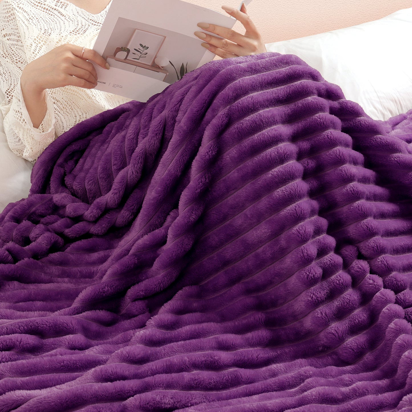 Exclusivo Mezcla Queen Size Flannel Fleece Blanket, Super Soft 3D Striped Jacquard Bed Blanket, Lightweight Fuzzy Cozy Blankets for All Seasons, 90x90 Inches, Purple Blanket