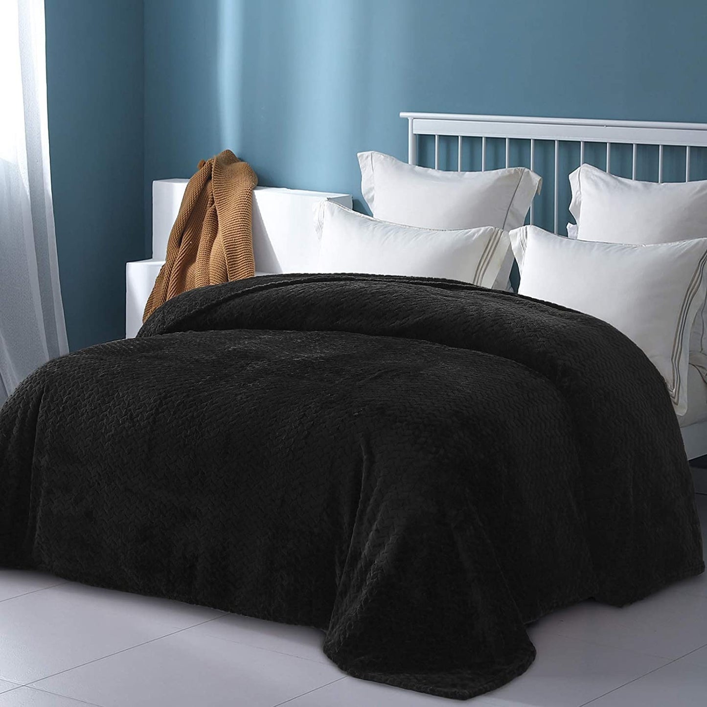 Exclusivo Mezcla Twin Size Jacquard Weave Leaves Pattern Flannel Fleece Velvet Plush Bed Blanket for Couch Bed Sofa (90" x 66", Black) - Soft, Lightweight, Warm and Cozy