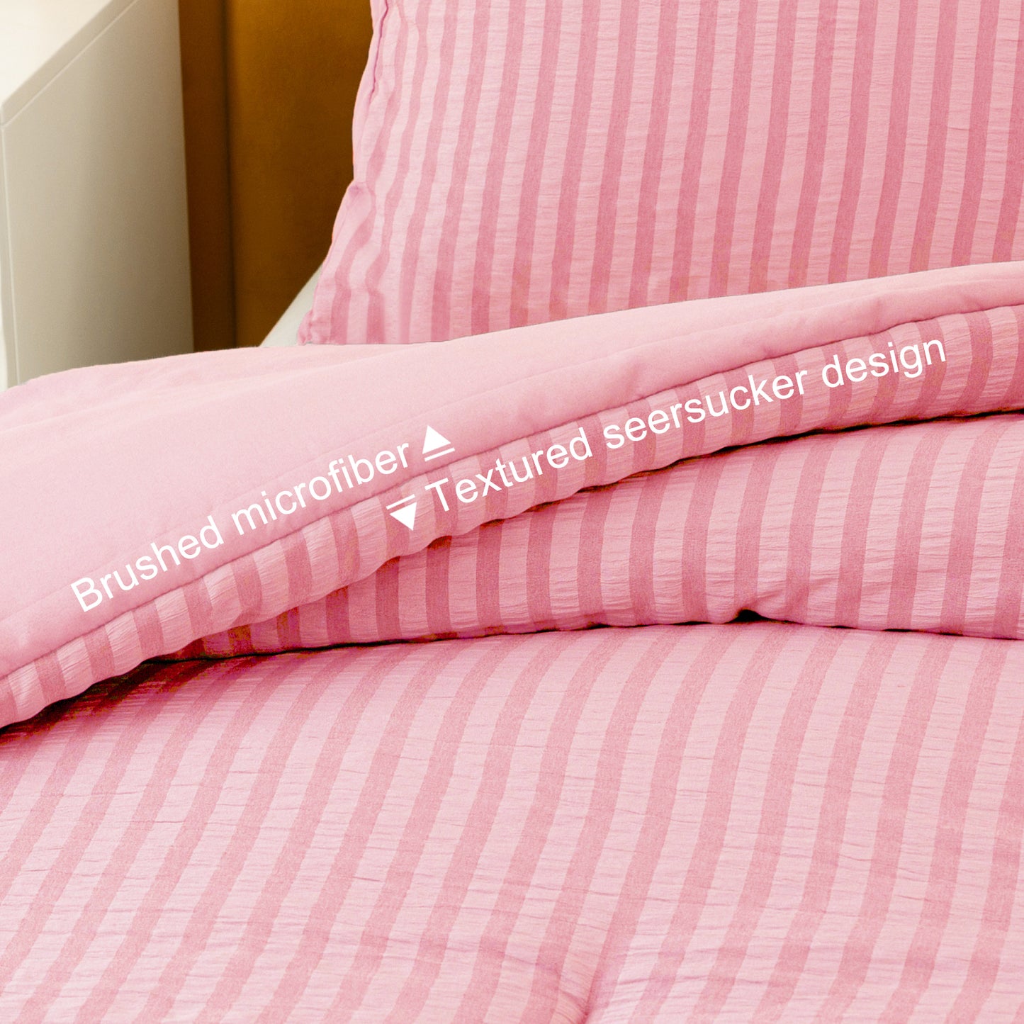 Exclusivo Mezcla 3-Piece Seersucker King Comforter Set Pink, Lightweight Soft Striped Pattern All Season Bedding Comforter sets with 2 Pillow Shams