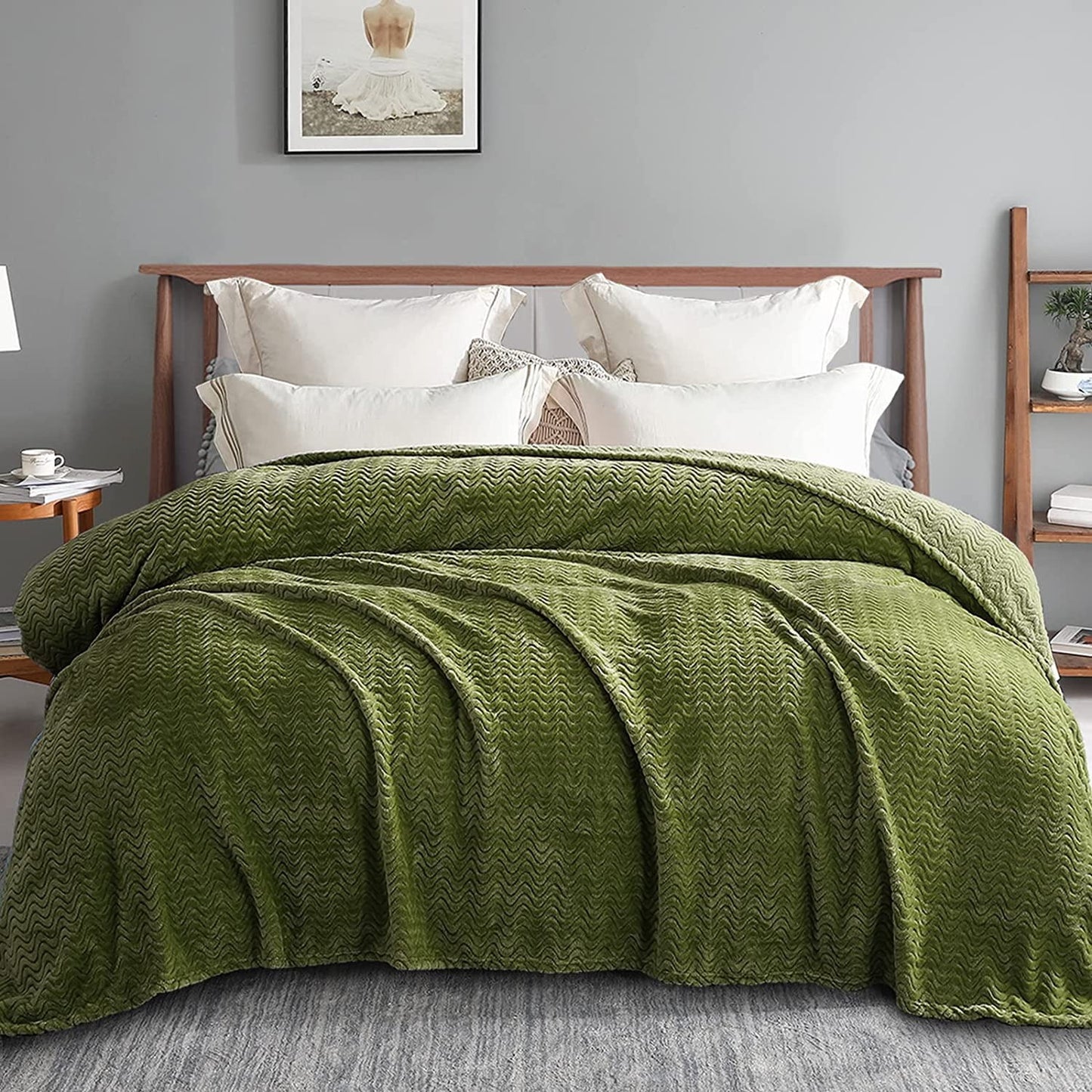 Exclusivo Mezcla King Size Jacquard Weave Wave Pattern Flannel Fleece Velvet Plush Bed Blanket as Bedspread/Coverlet/Bed Cover (90" x 104",Olive Green) - Soft, Lightweight, Warm and Cozy