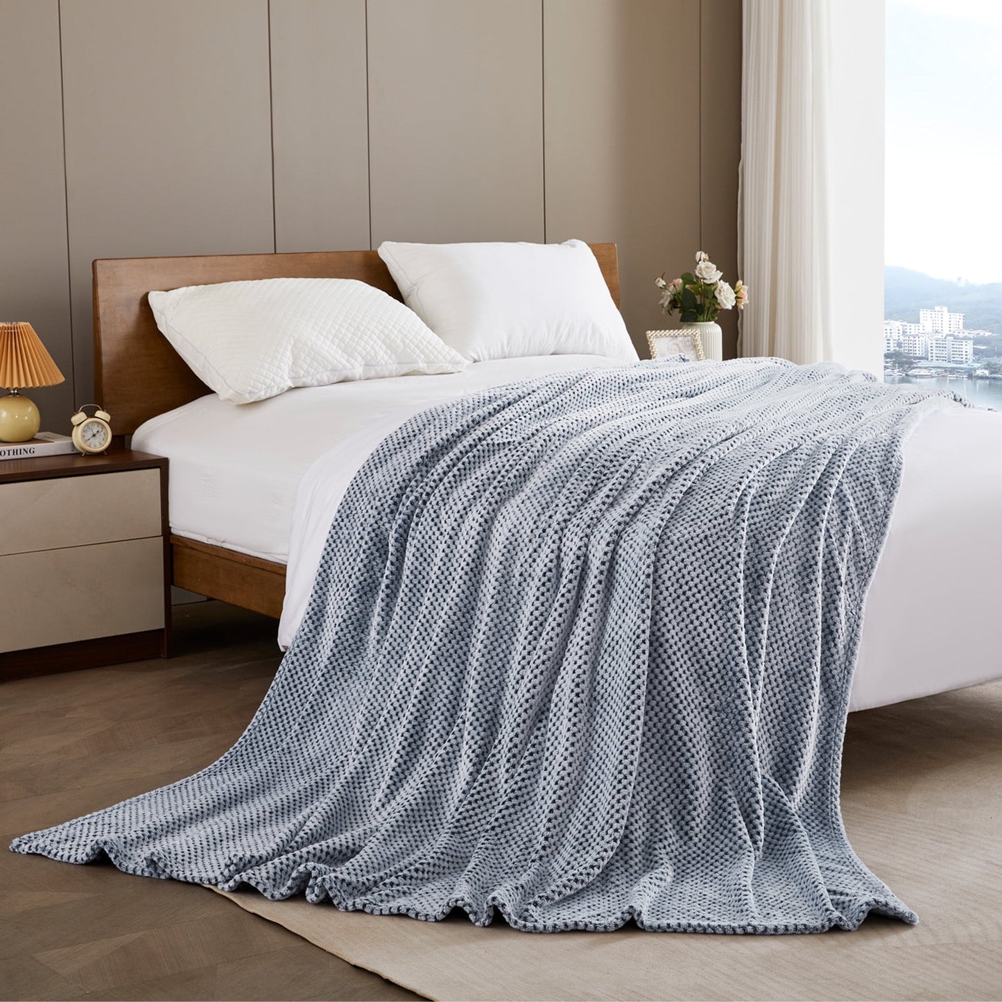 Exclusivo Mezcla Waffle Textured Soft Fleece Blanket, King Size Bed Blanket, Cozy Warm and Lightweight (Mixed Navy Blue, 90x104 inches)