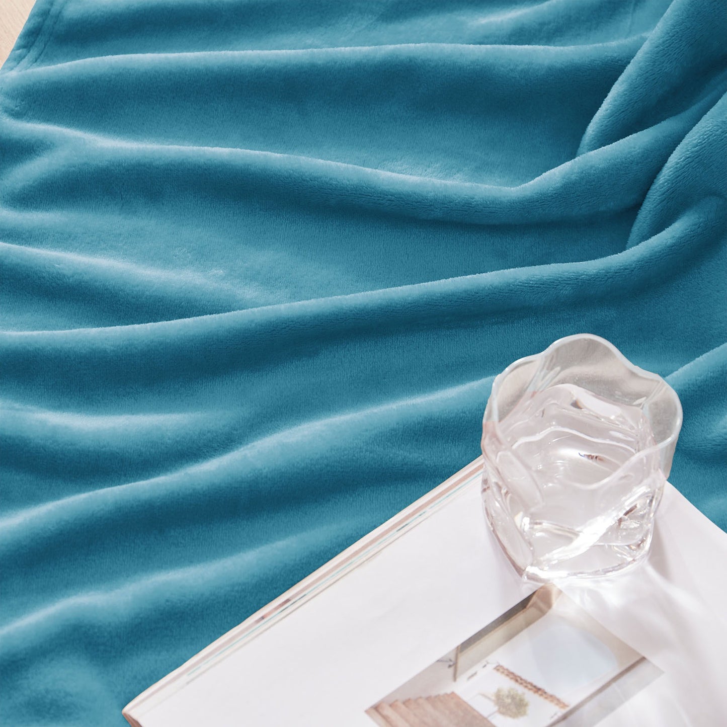 Exclusivo Mezcla Fleece Throw Blanket for Couch/Sofa/Bed,Plush Soft Blankets and Throws,Lightweight and Cozy-50" x 70" (Blue)