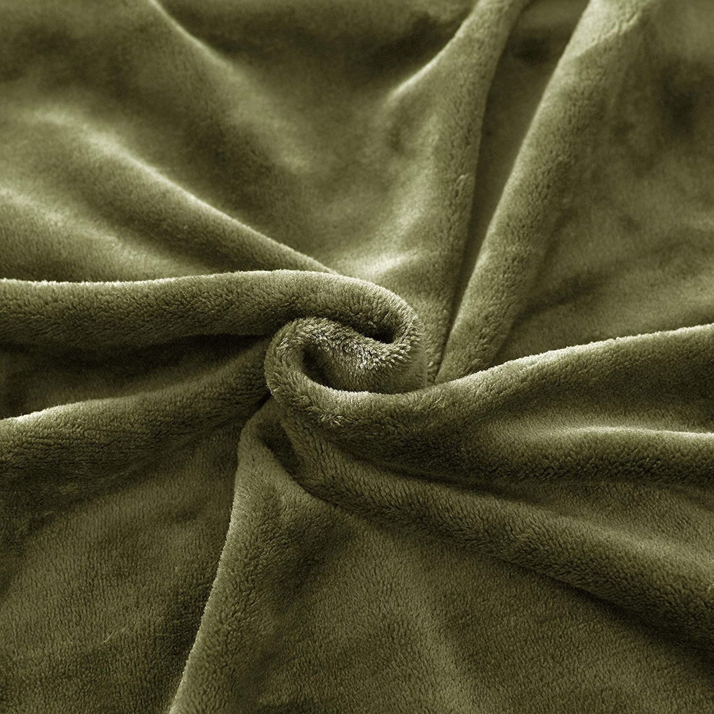 Exclusivo Mezcla Twin Size Flannel Fleece Velvet Plush Bed Blanket as Bedspread, Coverlet, Bed Cover (90x66 inches, Olive Green) Soft, Lightweight, Warm and Cozy