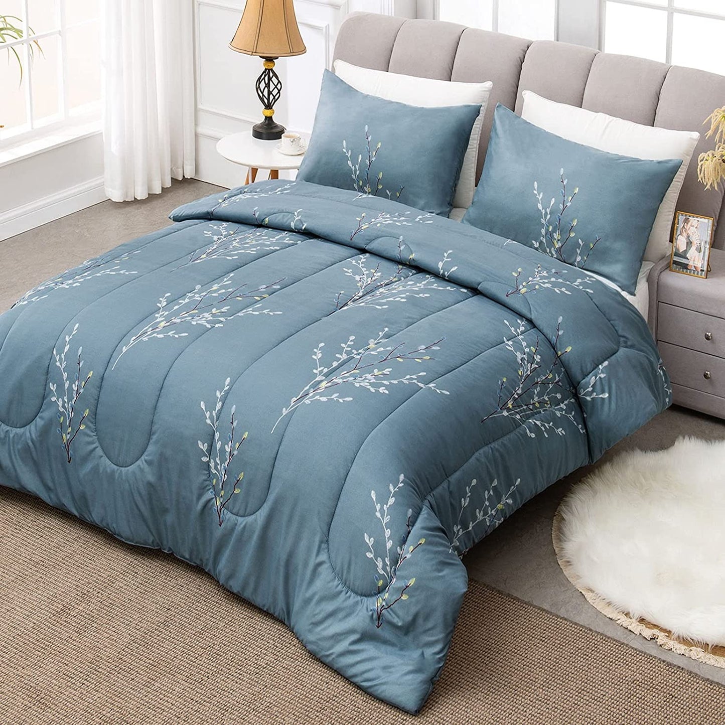 Exclusivo Mezcla 3-Piece Floral Queen Comforter Set, Microfiber Bedding Down Alternative Comforter for All Seasons with 2 Pillow Shams, Blue