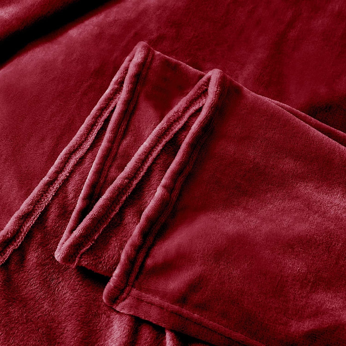 Exclusivo Mezcla Twin Size Flannel Fleece Velvet Plush Bed Blanket as Bedspread, Coverlet, Bed Cover (90x66 inches, Deep Red) Soft, Lightweight, Warm and Cozy