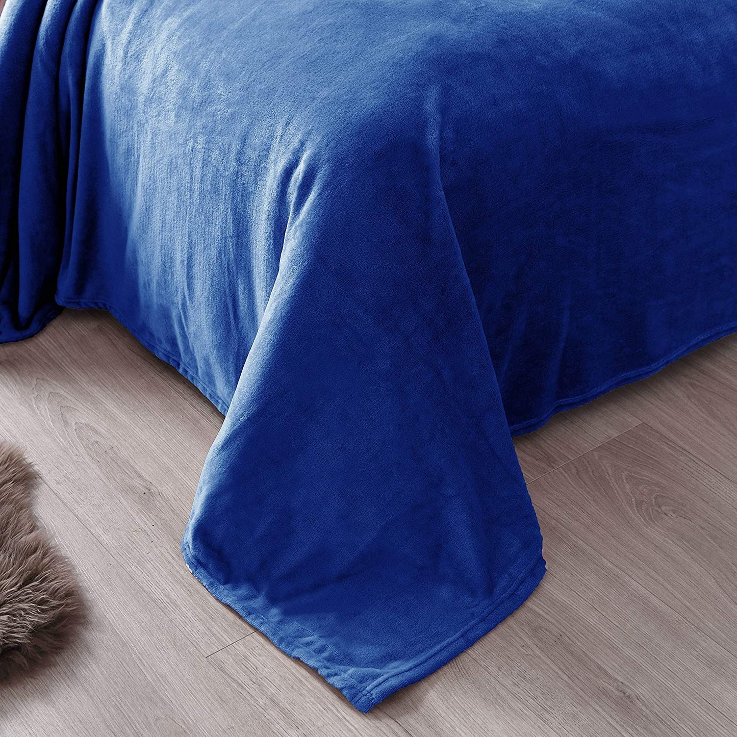 Exclusivo Mezcla Twin Size Flannel Fleece Velvet Plush Bed Blanket as Bedspread/Coverlet/Bed Cover (60" x 80",Cobalt Blue) - Soft, Lightweight, Warm and Cozy
