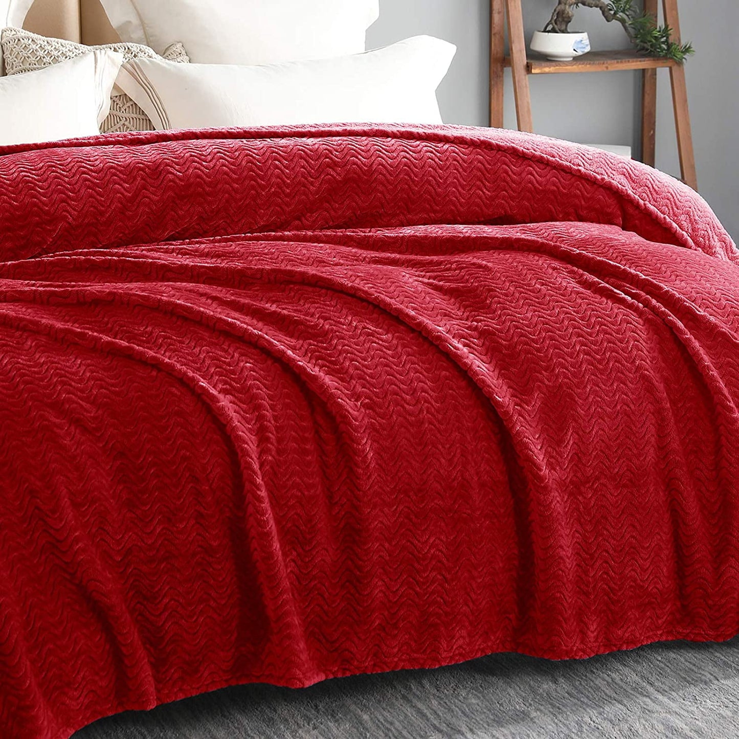 Exclusivo Mezcla Queen Size Jacquard Weave Wave Pattern Flannel Fleece Velvet Plush Bed Blanket as Bedspread/Coverlet/Bed Cover (90" x 90", Red) - Soft, Lightweight, Warm and Cozy