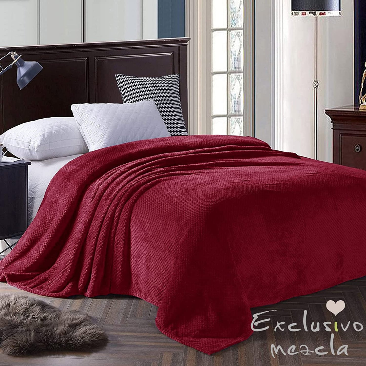 Exclusivo Mezcla Waffle Textured Soft Fleece Blanket, King Size Bed Blanket, Cozy Warm and Lightweight (Deep Red, 90x104 inches)