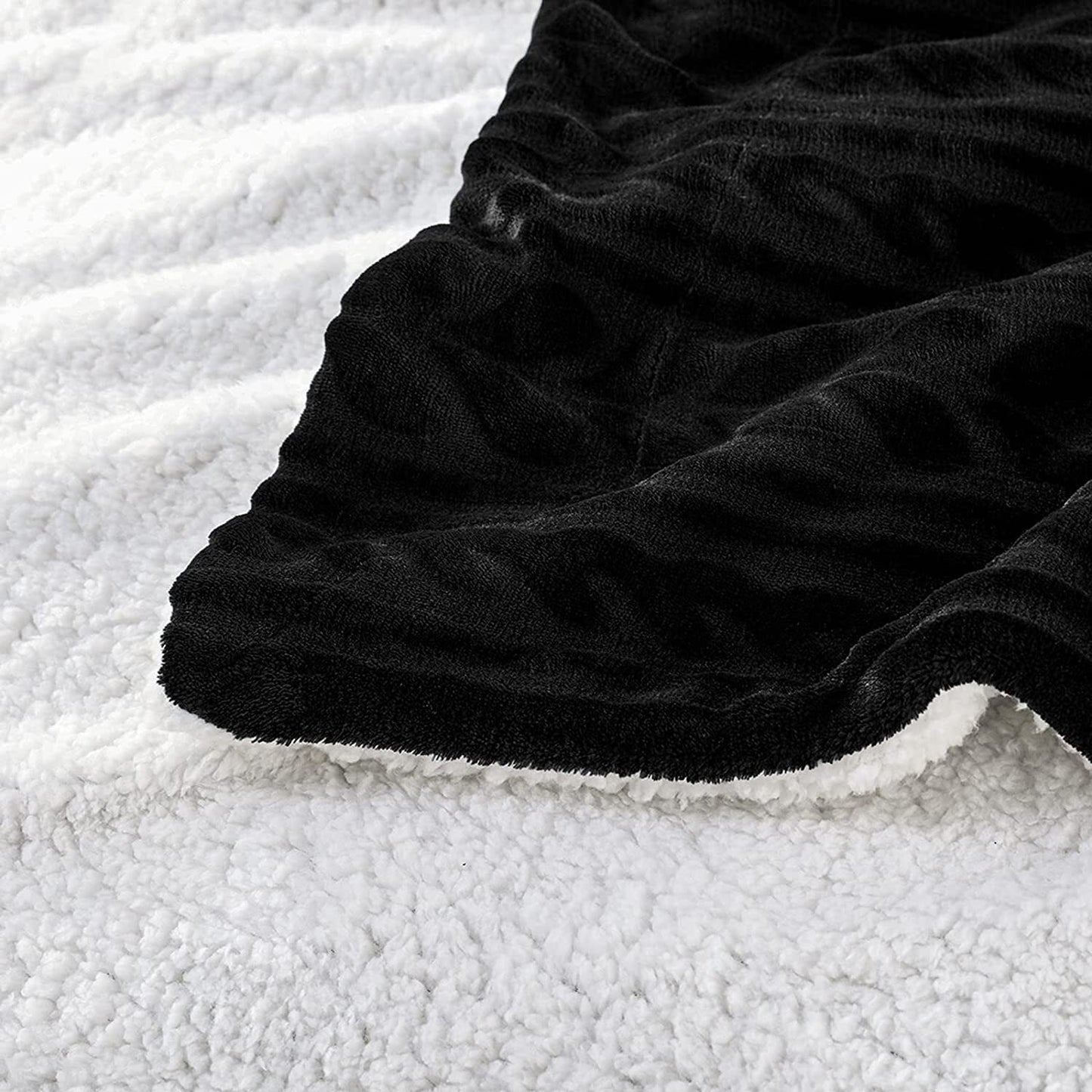 Exclusivo Mezcla King Size Sherpa Fleece Bed Blanket, Ultra Soft and Warm Reversible Velvet Blankets for Bed Couch Sofa 90x104 inches, Black