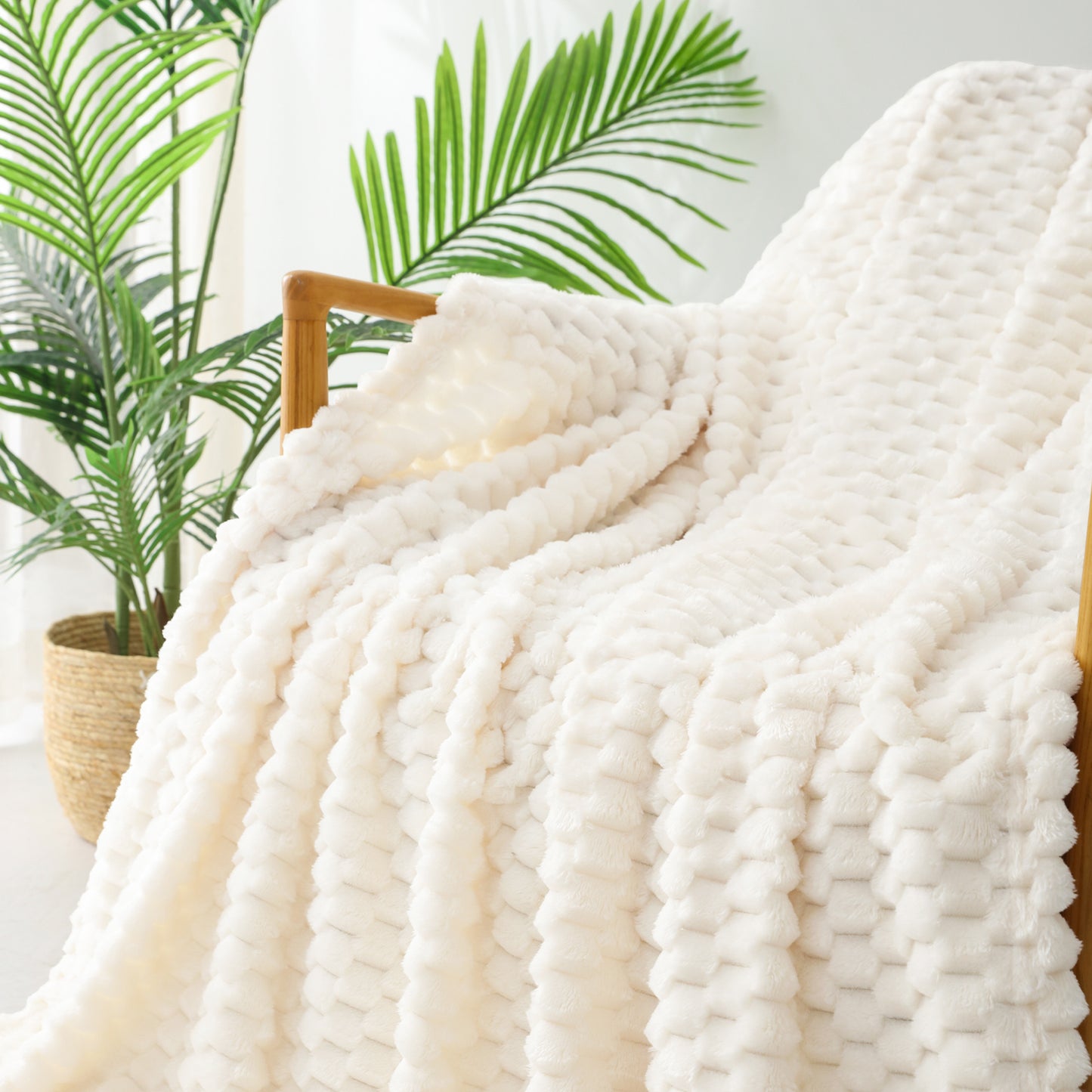 Exclusivo Mezcla Queen Size Flannel Fleece Blanket, 90x90 Inches Stylish Jacquard Velvet Plush Blanket for Bed, Cozy, Warm, Lightweight and Decorative Off White Blanket
