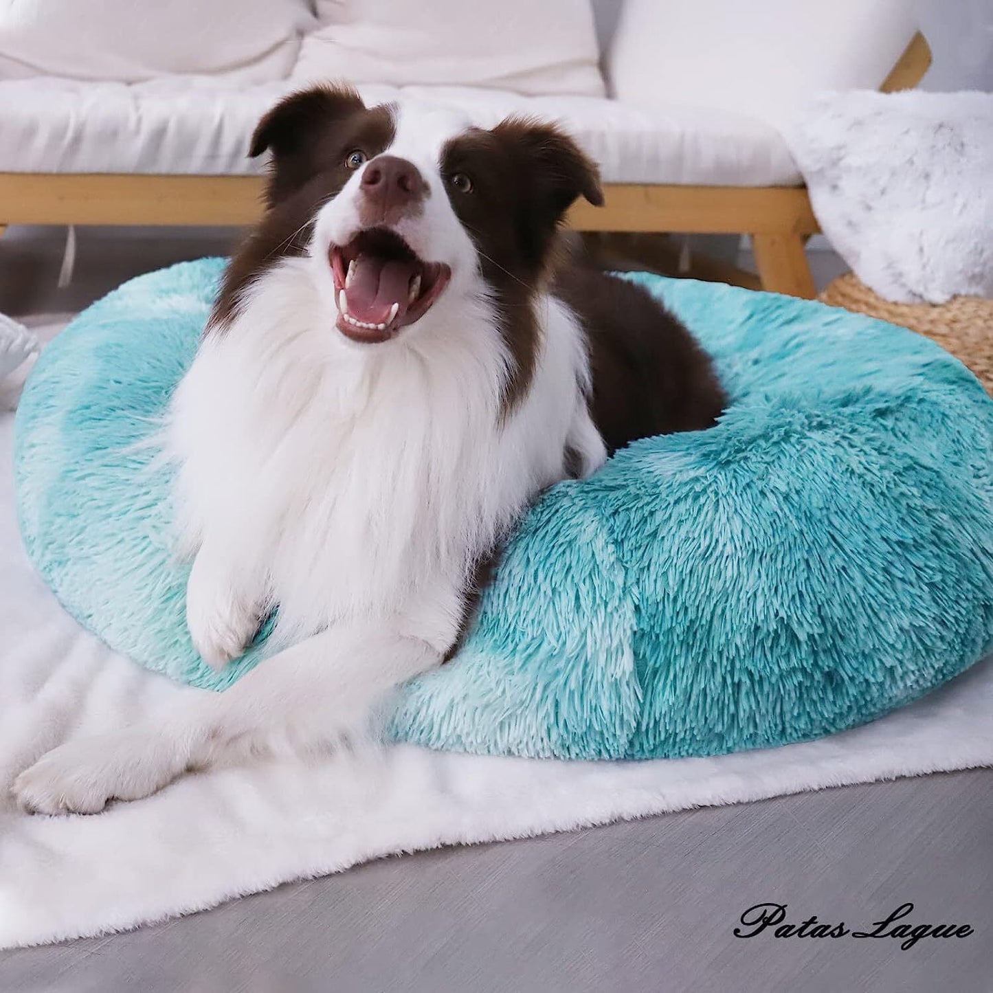 Exclusivo Mezcla Calming Donut Pet Bed for Medium Dogs 24", Anti-Anxiety Plush Cozy Warming Dog Bed, Gradient Aqua