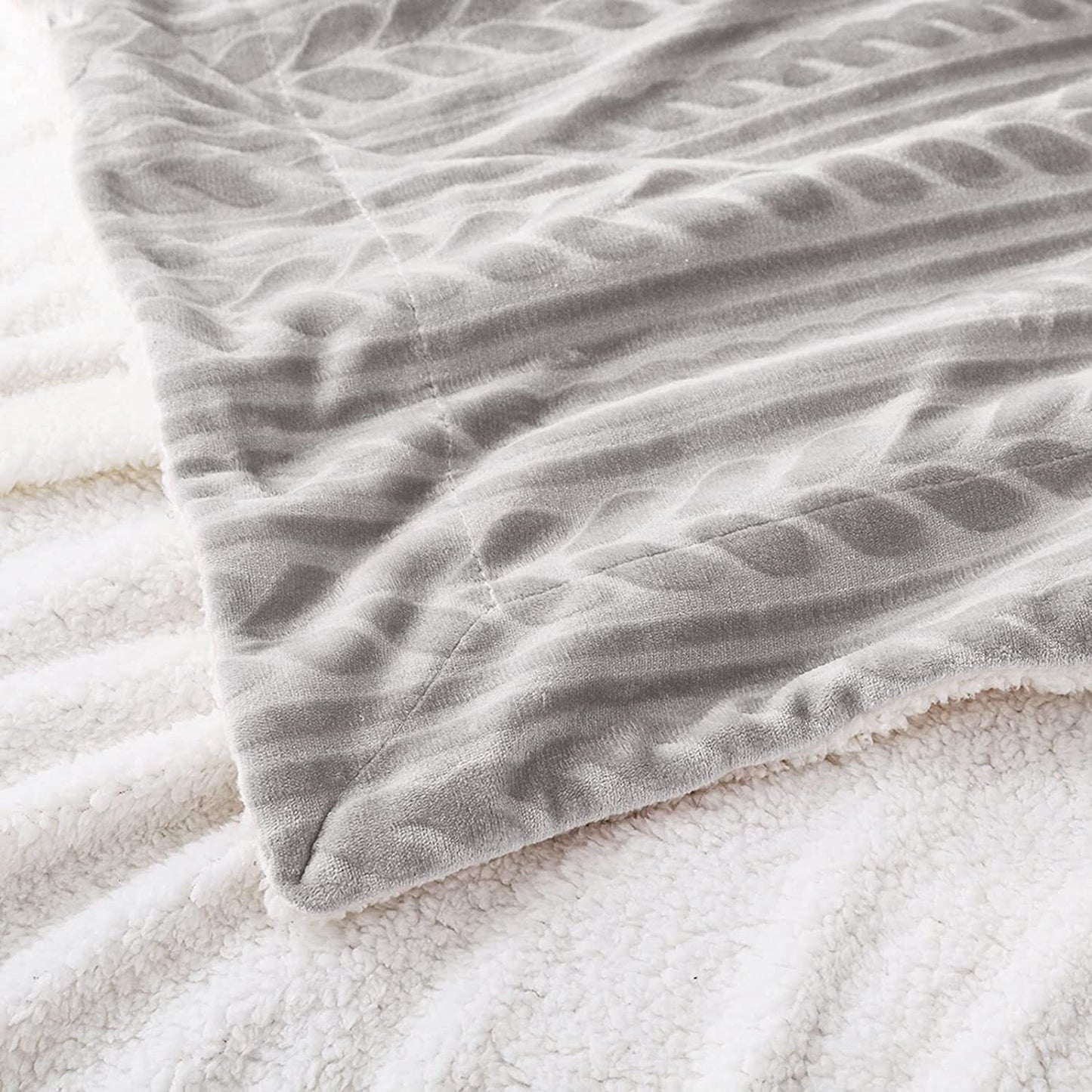 Exclusivo Mezcla King Size Sherpa Fleece Bed Blanket, Ultra Soft and Warm Reversible Velvet Blankets for Bed Couch Sofa 90x104 inches, Light Grey