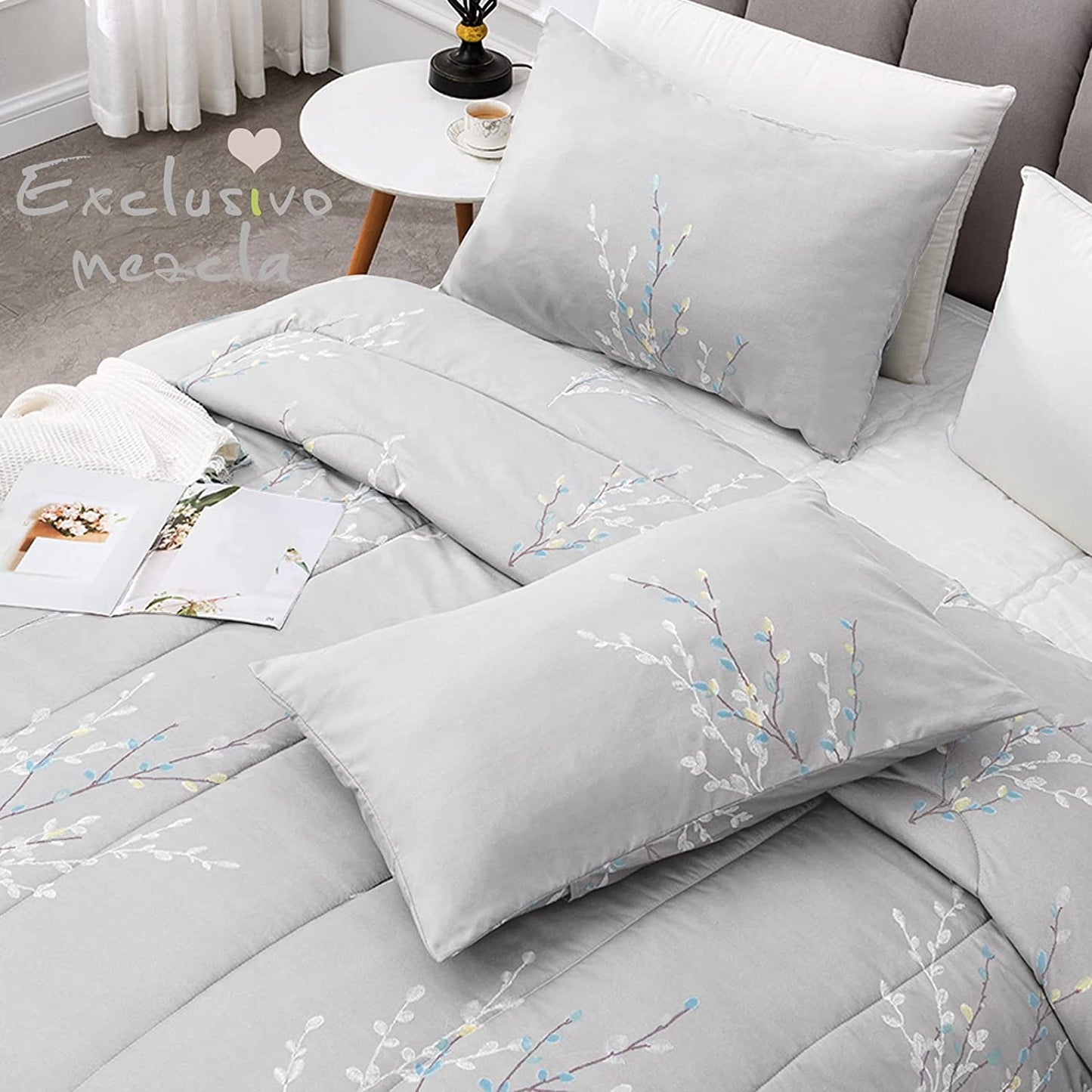 Exclusivo Mezcla 3-Piece Floral King Size Comforter Set, Microfiber Bedding Down Alternative Comforter for All Seasons with 2 Pillow Shams, Grey