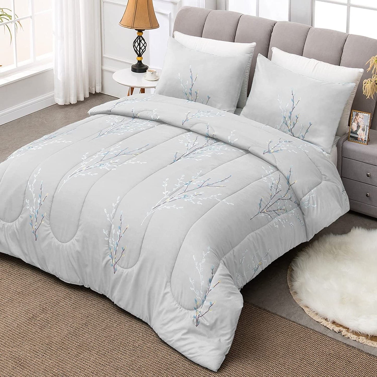 Exclusivo Mezcla 3-Piece Floral King Size Comforter Set, Microfiber Bedding Down Alternative Comforter for All Seasons with 2 Pillow Shams, Grey