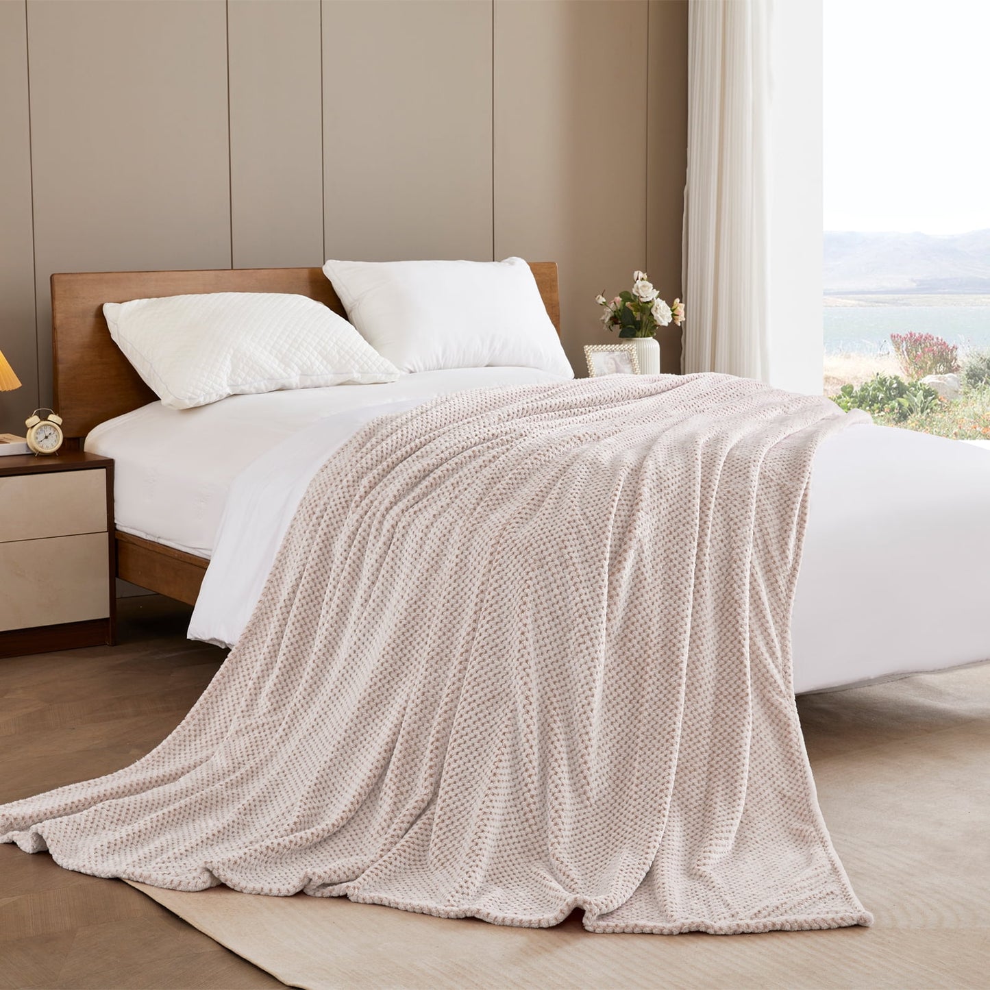 Exclusivo Mezcla Waffle Textured Soft Fleece Blanket, Queen Size Bed Blanket, Cozy Warm and Lightweight (Mixed Camel, 90x90 inches)