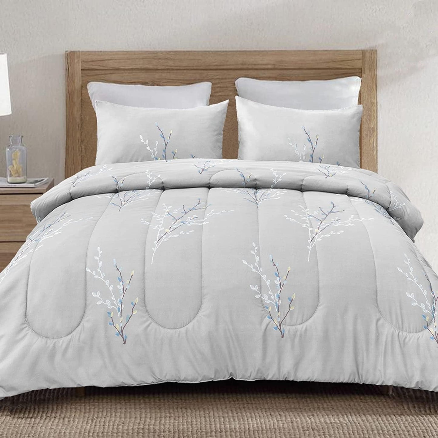 Exclusivo Mezcla 3-Piece Floral King Size Comforter Set, Microfiber Bedding Down Alternative Comforter for All Seasons with 2 Pillow Shams, Grey