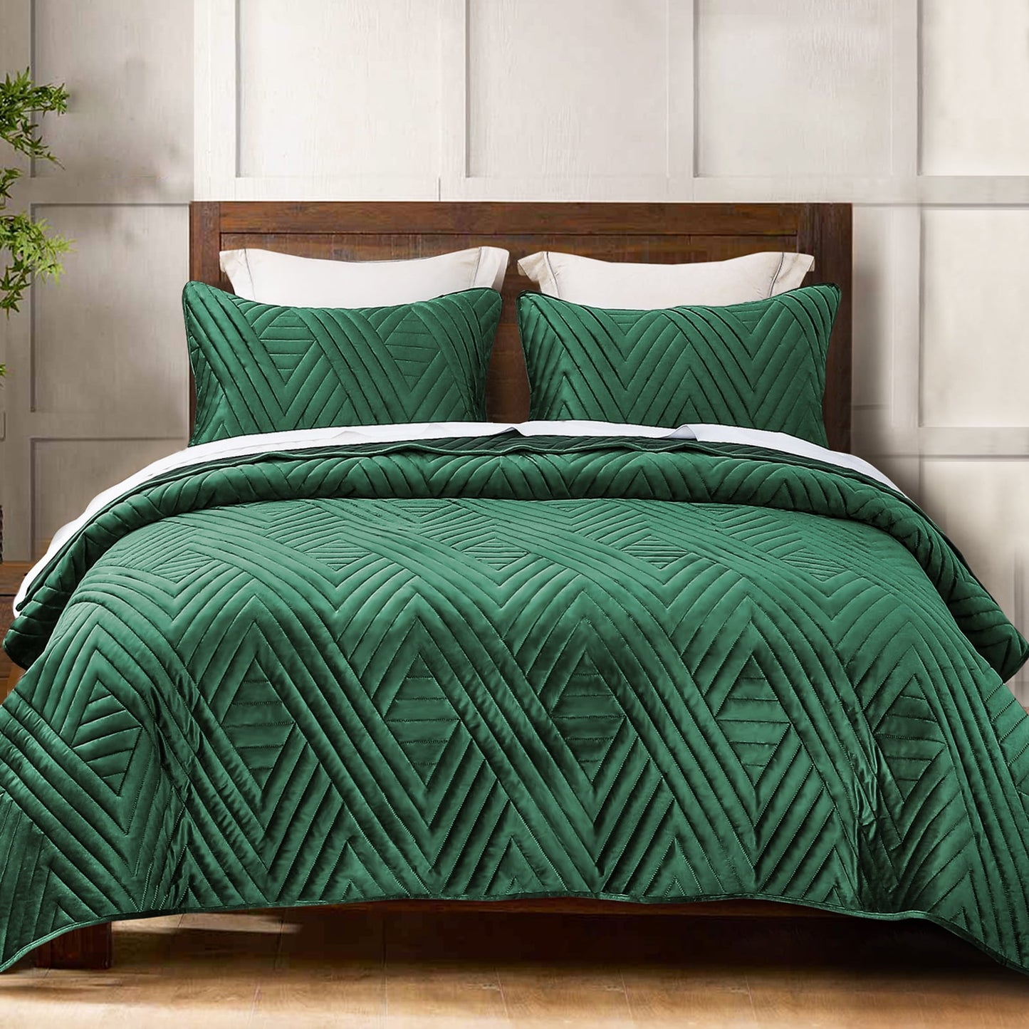Exclusivo Mezcla Super Plush Velvet Quilts Queen Size with Pillow Shams, Luxury Soft Reversible 3 Piece Bedspreads Coverlet Comforter Set for All Seasons, Lightweight and Warm, Emerald Green