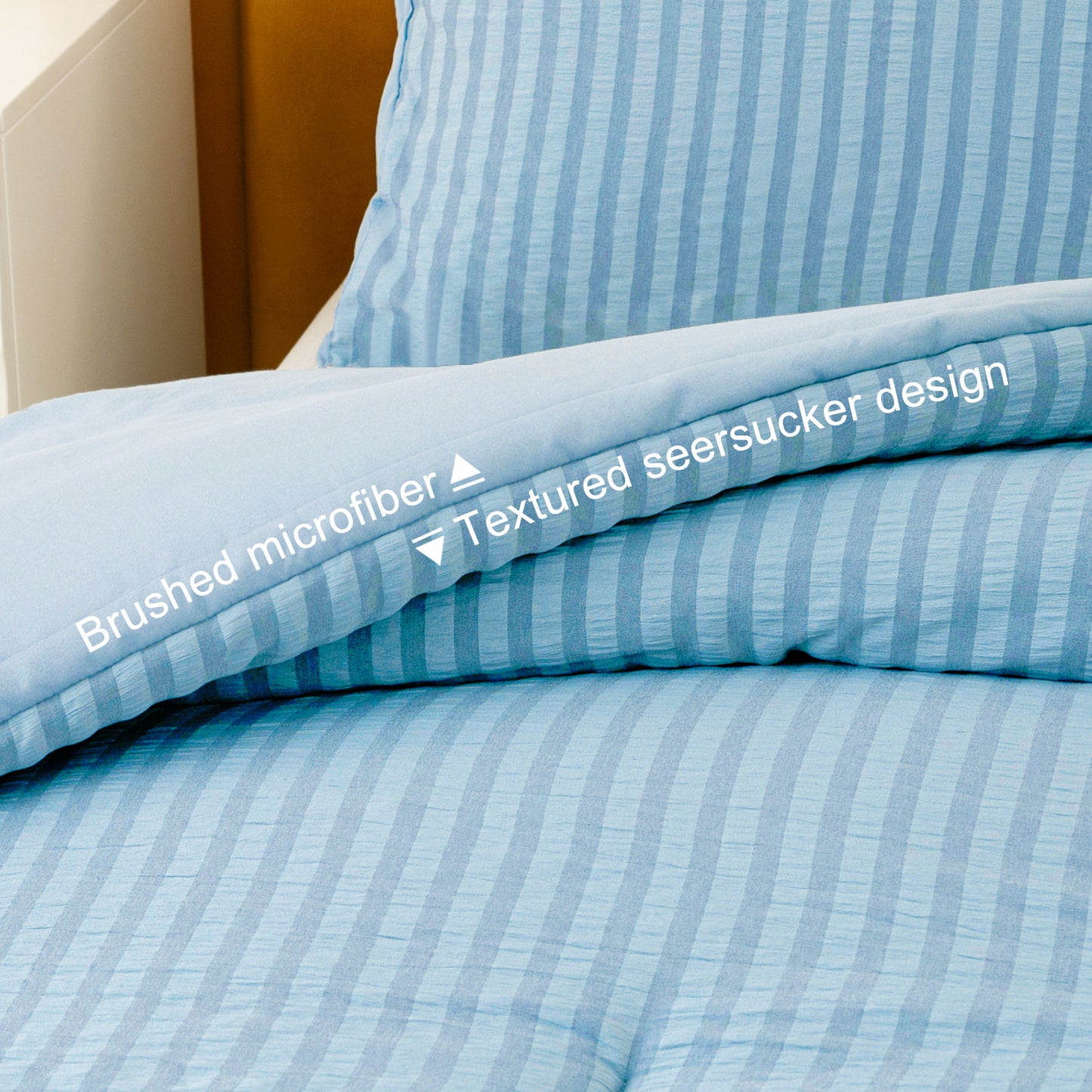 Exclusivo Mezcla 3-Piece Seersucker Queen Comforter Set Sky Blue, Lightweight Soft Striped Pattern All Season Bedding Comforter sets with 2 Pillow Shams