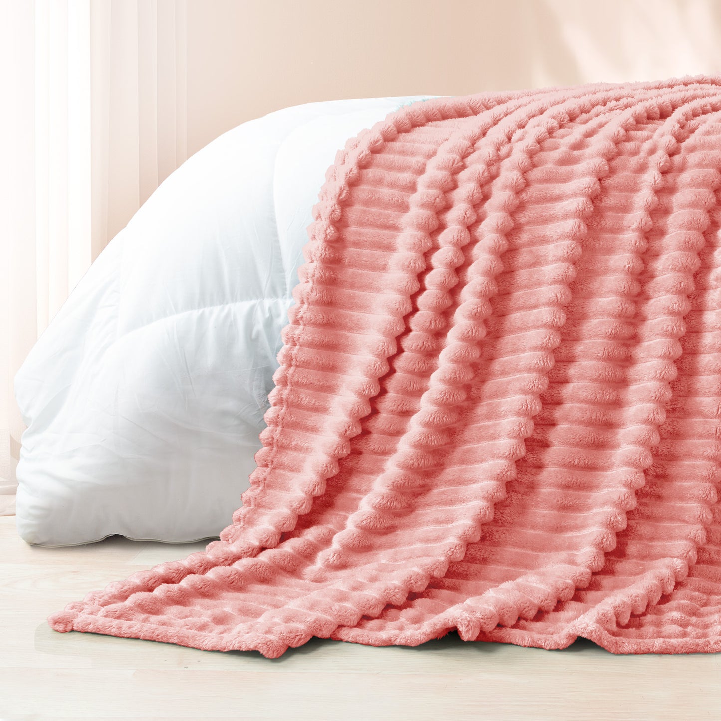 Exclusivo Mezcla King Size Flannel Fleece Blanket, Super Soft 3D Striped Jacquard Bed Blanket, Lightweight Fuzzy Cozy Blankets for All Seasons, 90x104 Inches, Pink Blanket