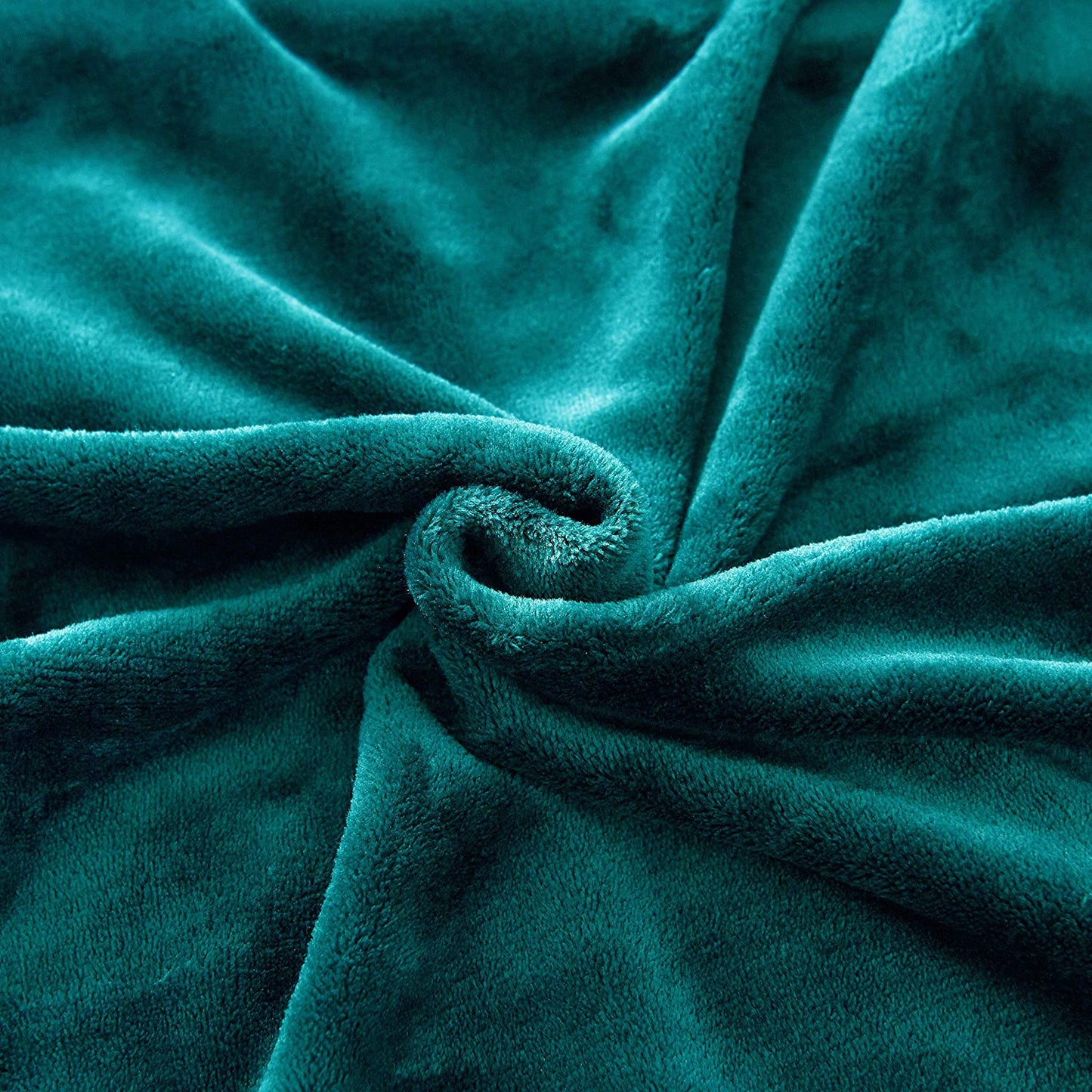 Exclusivo Mezcla Twin Size Flannel Fleece Velvet Plush Bed Blanket as Bedspread/Coverlet/Bed Cover (60" x 80", Teal) - Soft, Lightweight, Warm and Cozy