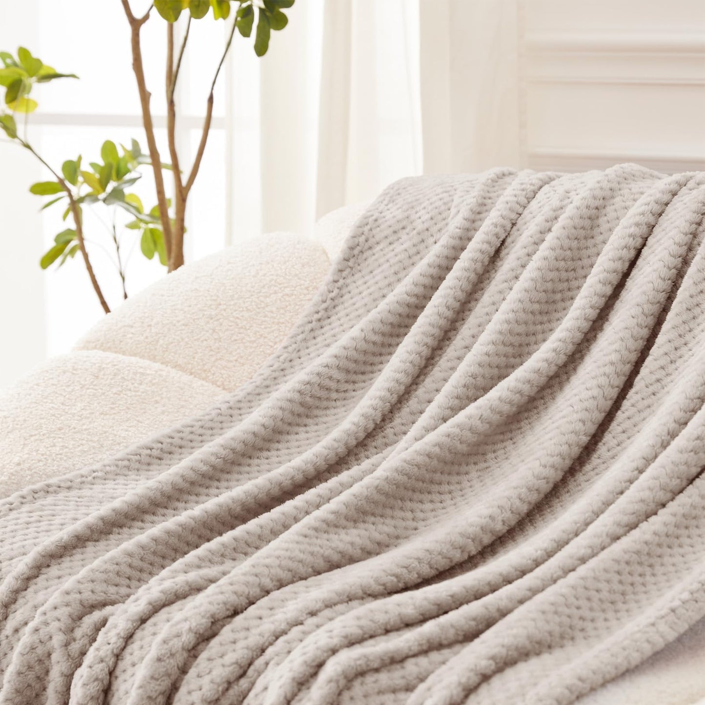 Exclusivo Mezcla Fleece Bed Blanket Twin Size, Super Soft and Warm Blankets for Couch, Sofa and Bed Waffle Textured, Cozy, Fuzzy and Lightweight (Tan, 60x80 Inches)