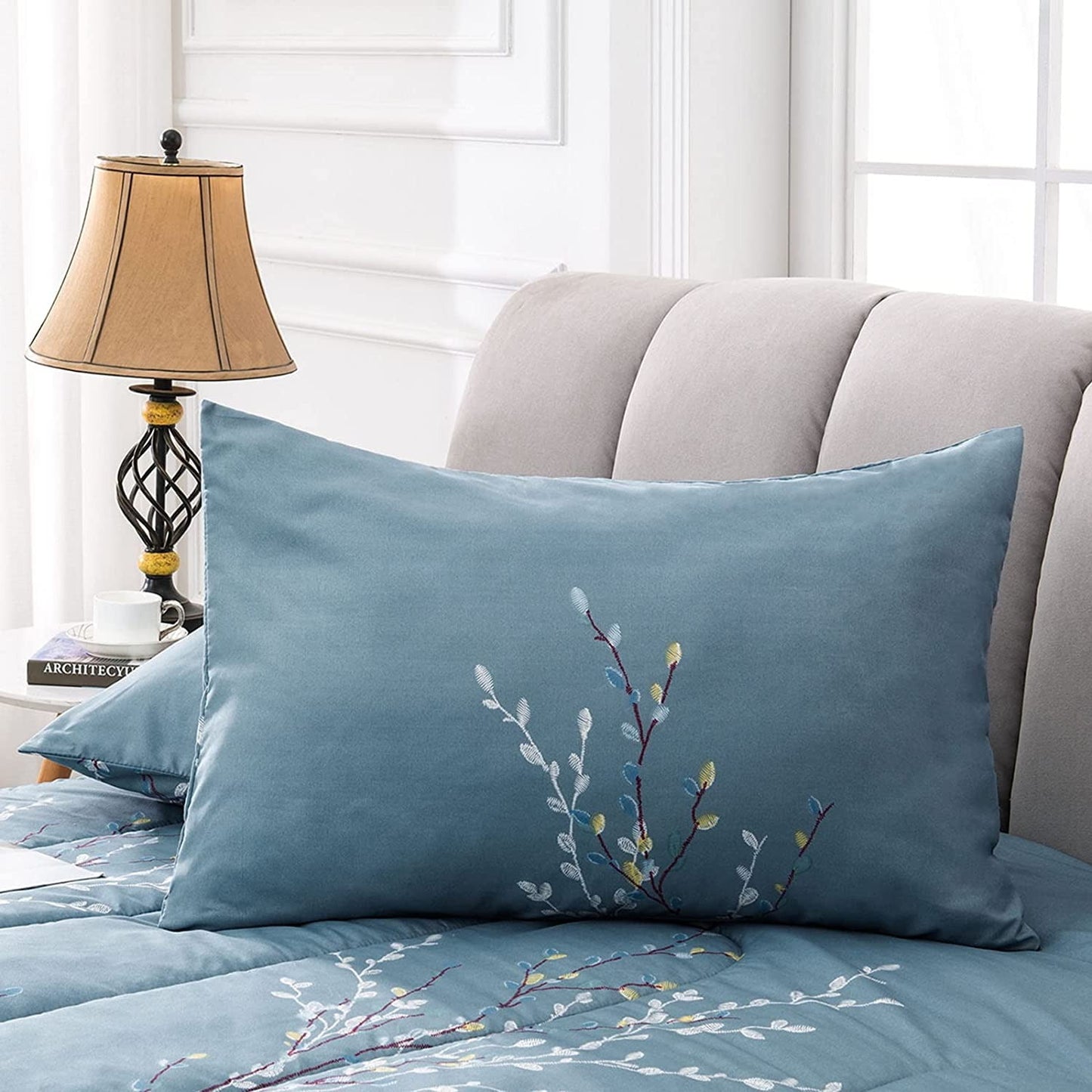 Exclusivo Mezcla 2-Piece Floral Twin Comforter Set, Microfiber Bedding Down Alternative Comforter for All Seasons with 1 Pillow Sham, Blue