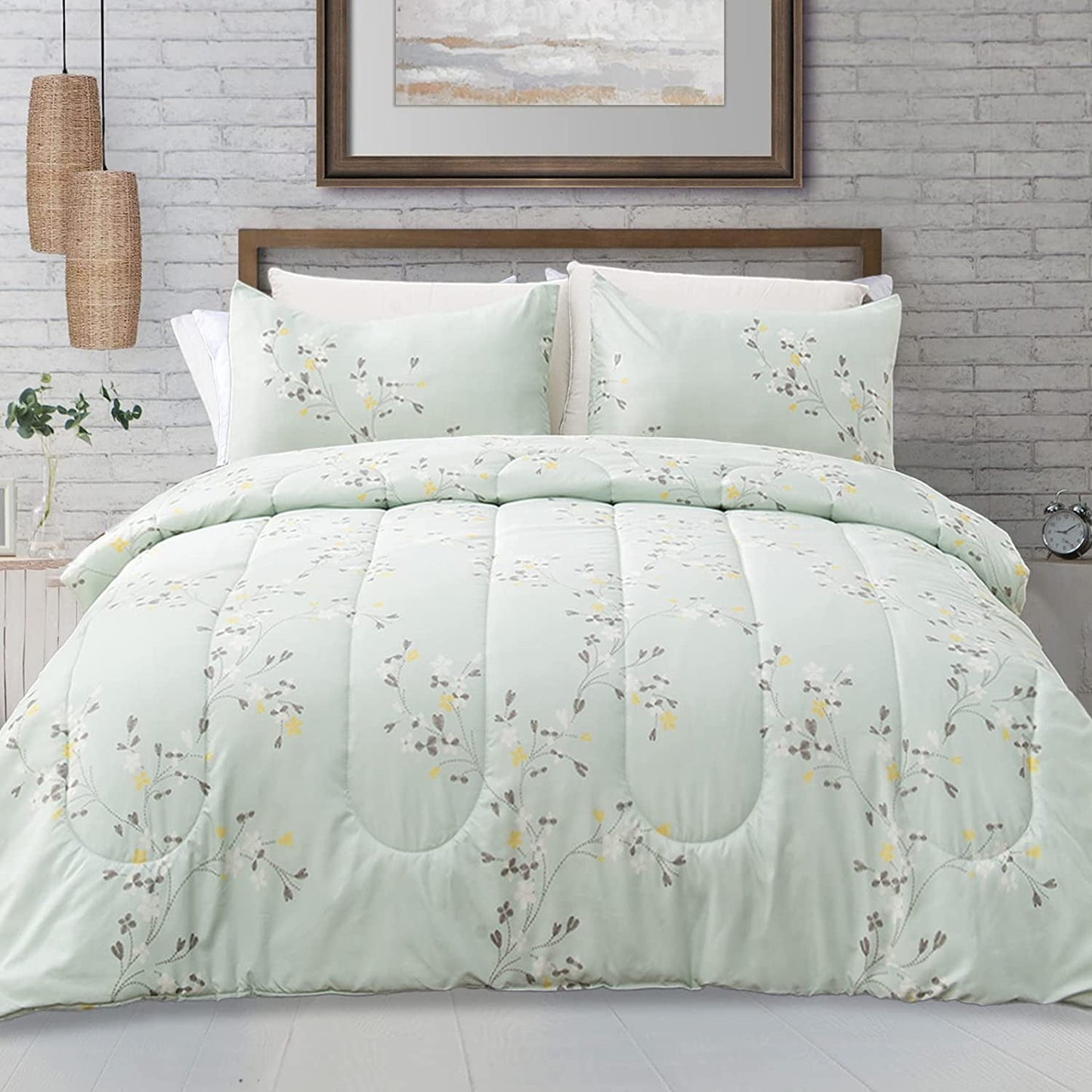 Exclusivo Mezcla 2-Piece Floral Twin Comforter Set, Microfiber Bedding Down Alternative Comforter for All Seasons with 1 Pillow Sham, Milky Green