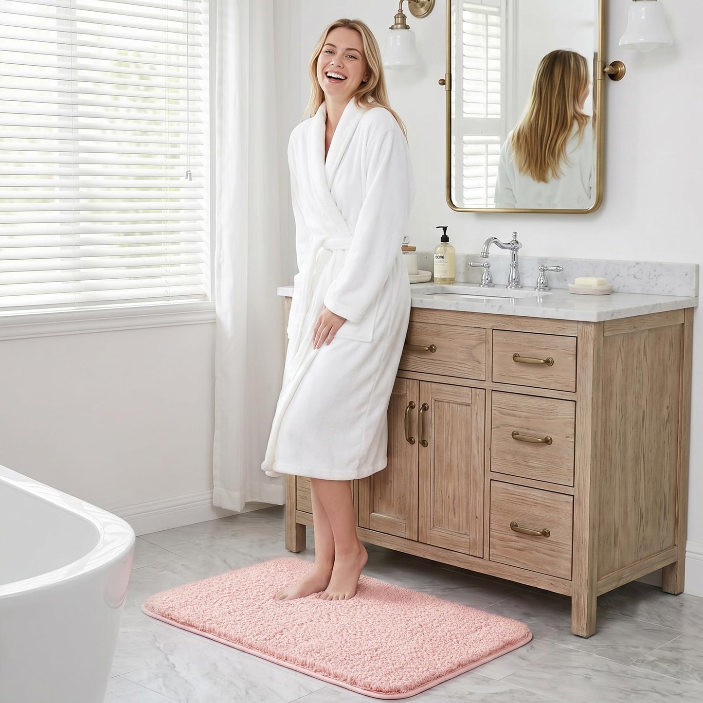 Exclusivo Mezcla Bathroom Rugs Mat 17x24, Extra Soft Non Slip Absorbent Water Microfiber Bath Rugs, Machine Washable Quick Dry Bath Mats for Bathroom Floor, Shower, Home Decor, Solid Pink
