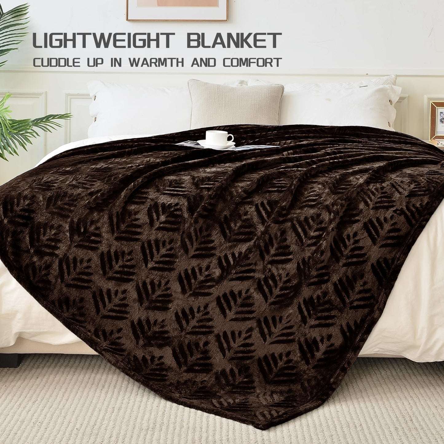 Exclusivo Mezcla Queen Size Fleece Blanket for Bed, Leaves Pattern Super Soft and Cozy Blankets, Plush Fuzzy Lightweight, Coffee, 90"x90"