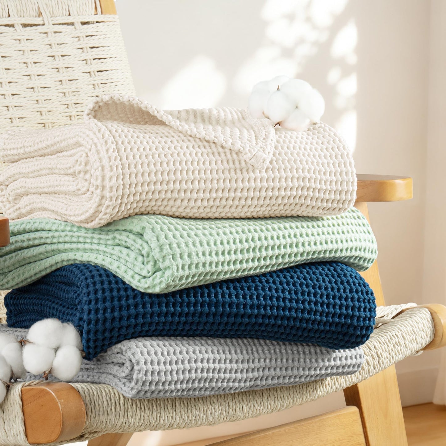 Exclusivo Mezcla 100% Cotton Waffle Weave Blanket Twin Size, Soft, Lightweight and Breathable Muslin Gauze Blanket for Dorm, Home Decor, All Season, 60"x80", Beige