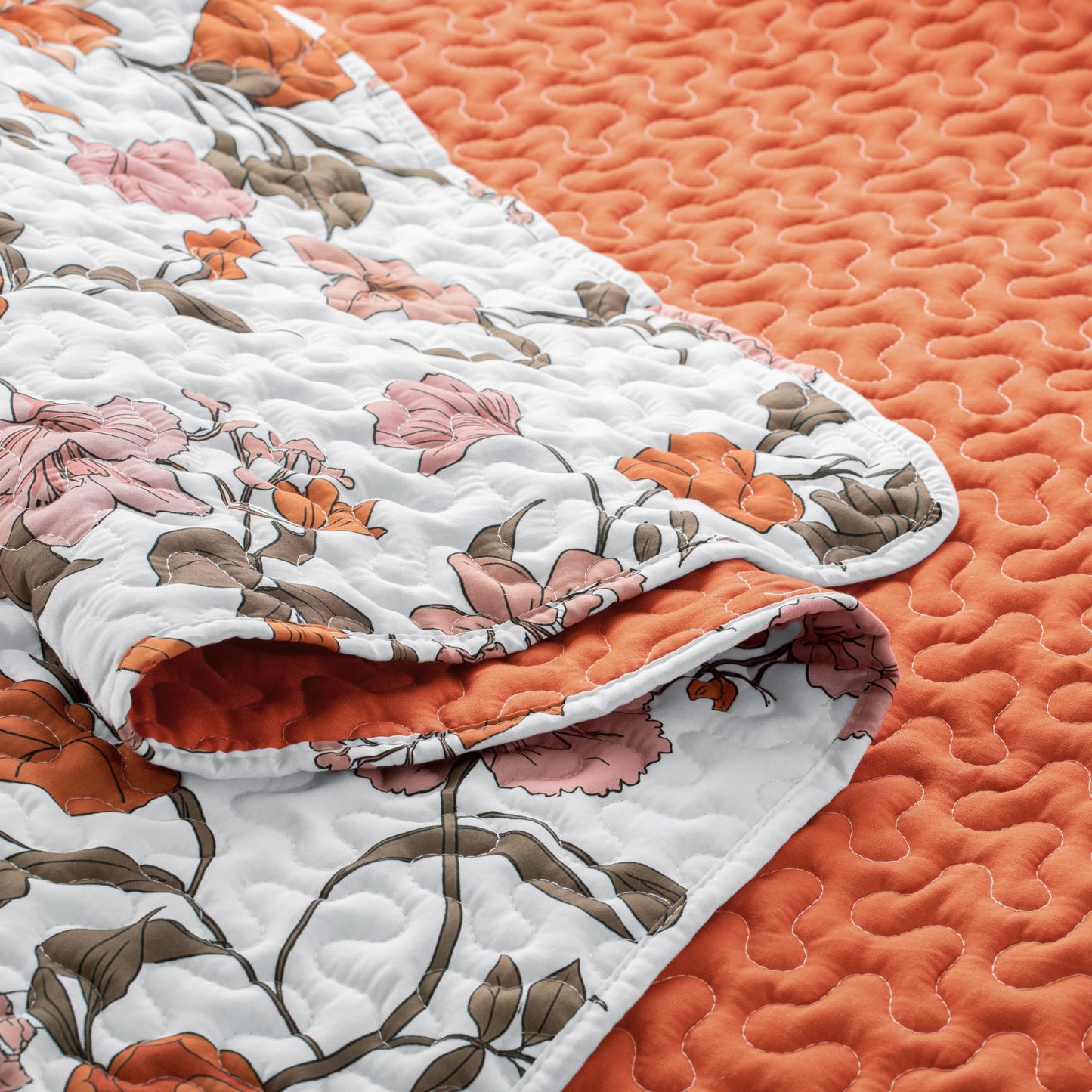 Exclusivo Mezcla Floral California King Size Quilt Bedding Set, Cal King Quilt with Orange Spring Vintage Pattern, Reversible Lightweight Bedspreads Coverlets Bed Cover for All Seasons (112"x104")