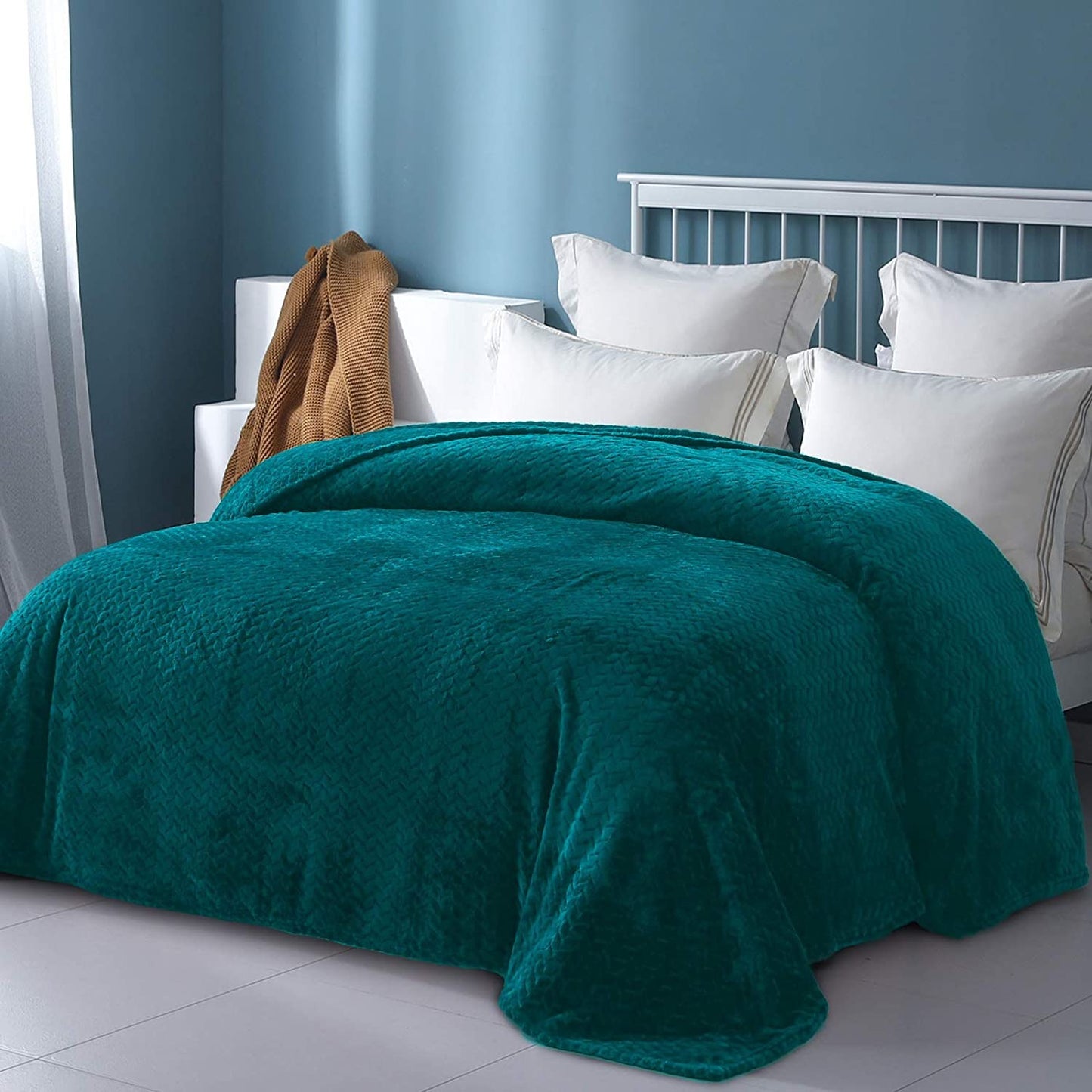 Exclusivo Mezcla Twin Size Jacquard Weave Leaves Pattern Flannel Fleece Velvet Plush Bed Blanket for Couch Bed Sofa (90" x 66", Teal) - Soft, Lightweight, Warm and Cozy