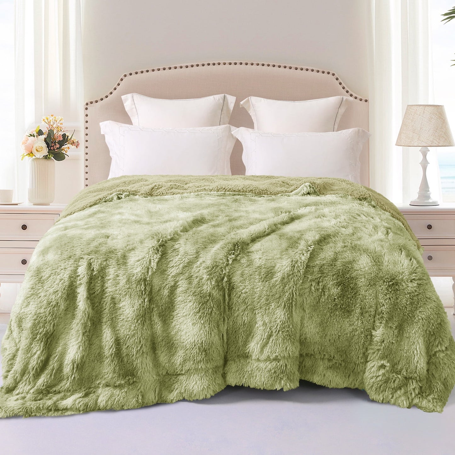 Exclusivo Mezcla Twin Size Faux Fur Bed Blanket, Super Soft Fuzzy and Plush Reversible Sherpa Fleece Blanket and Warm Blankets for Bed, Sofa, Travel, 60X80 inches, Olive Green