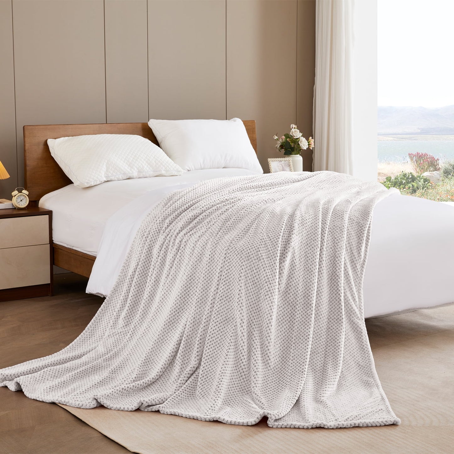 Exclusivo Mezcla Waffle Textured Soft Fleece Blanket, King Size Bed Blanket, Cozy Warm and Lightweight (Mixed Light Grey, 90x104 inches)