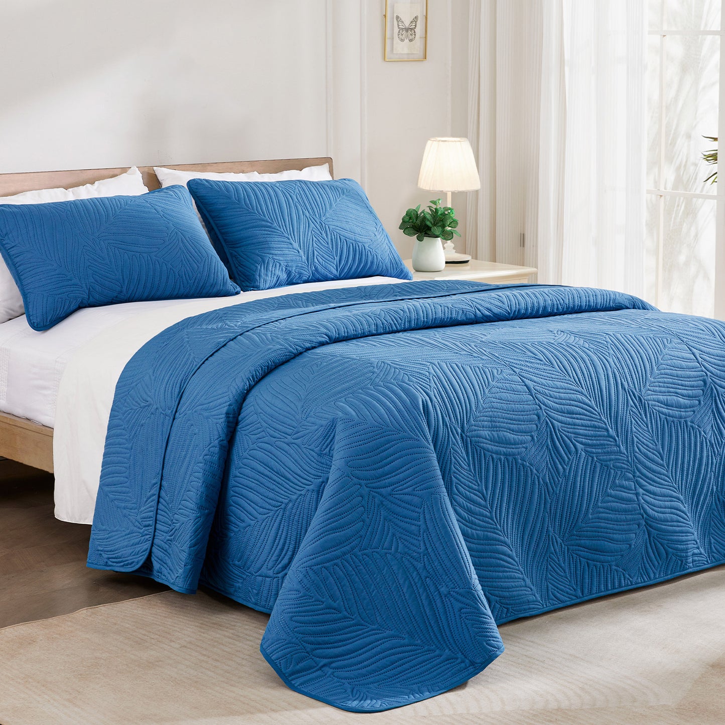 Exclusivo Mezcla Ultrasonic Full Queen Size Quilt Set Dark Blue, 3 Pieces Lightweight Bedspread Leaf Pattern Bed Cover Soft Microfiber Coverlet Bedding Set for All Seasons