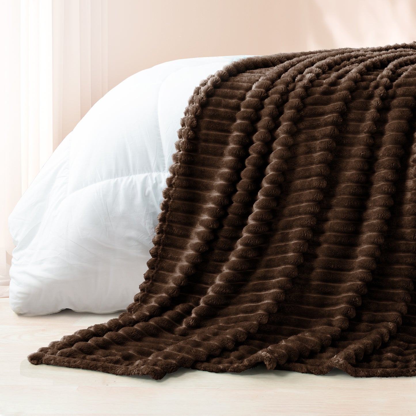 Exclusivo Mezcla Queen Size Flannel Fleece Blanket, Super Soft 3D Striped Jacquard Bed Blanket, Lightweight Fuzzy Cozy Blankets for All Seasons, 90x90 Inches, Coffee Blanket