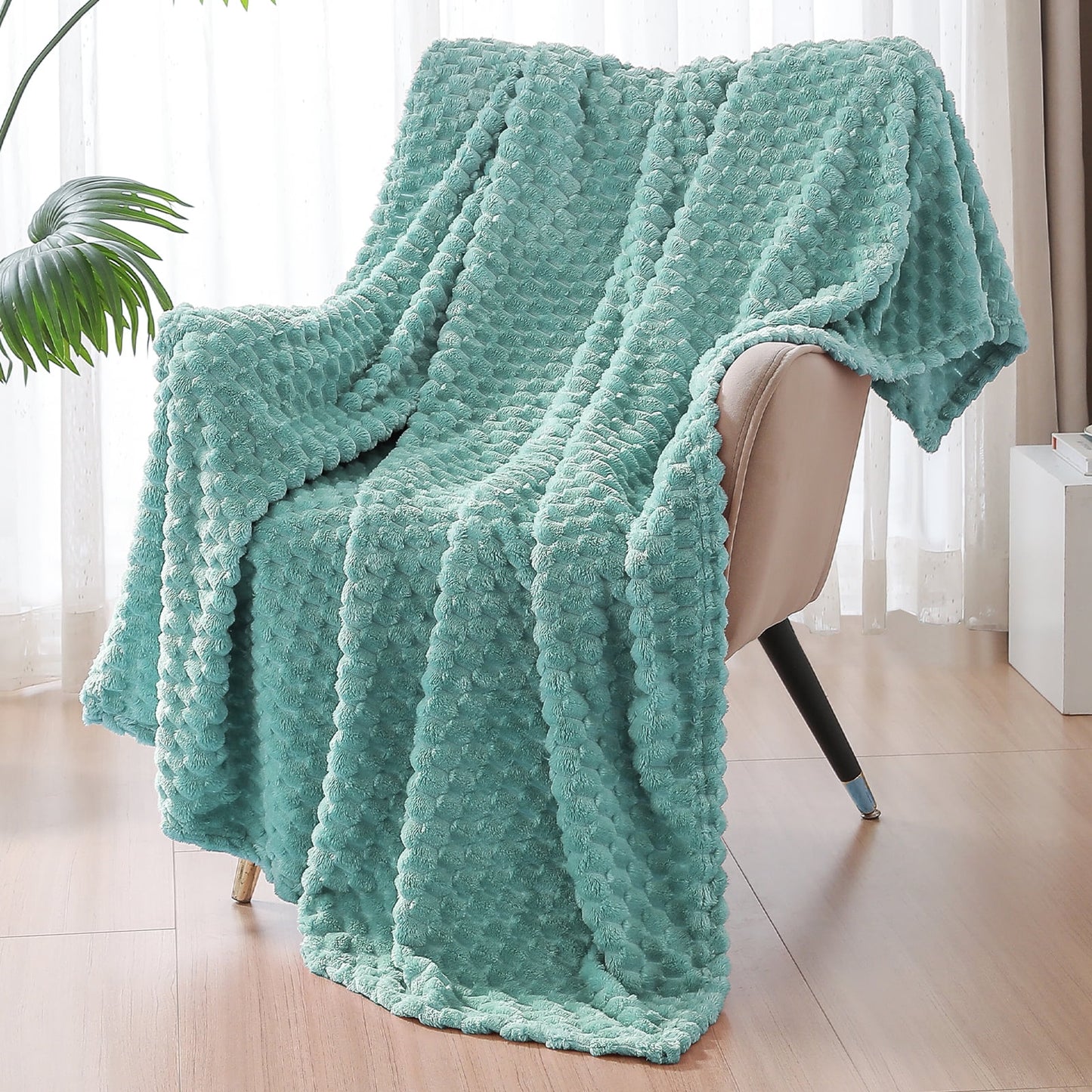 Exclusivo Mezcla Extra Large Soft Fleece Throw Blanket, 50x70 Inches 3D Clouds Stylish Jacquard Throw Blanket for Couch, Cozy Soft Lightweight for All Season, Celadon Blanket