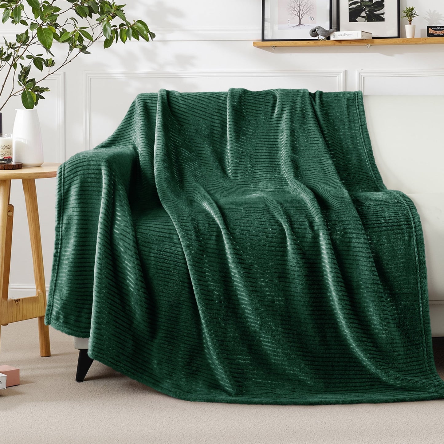 Exclusivo Mezcla Soft Throw Blanket, 50"x60", Forest Green