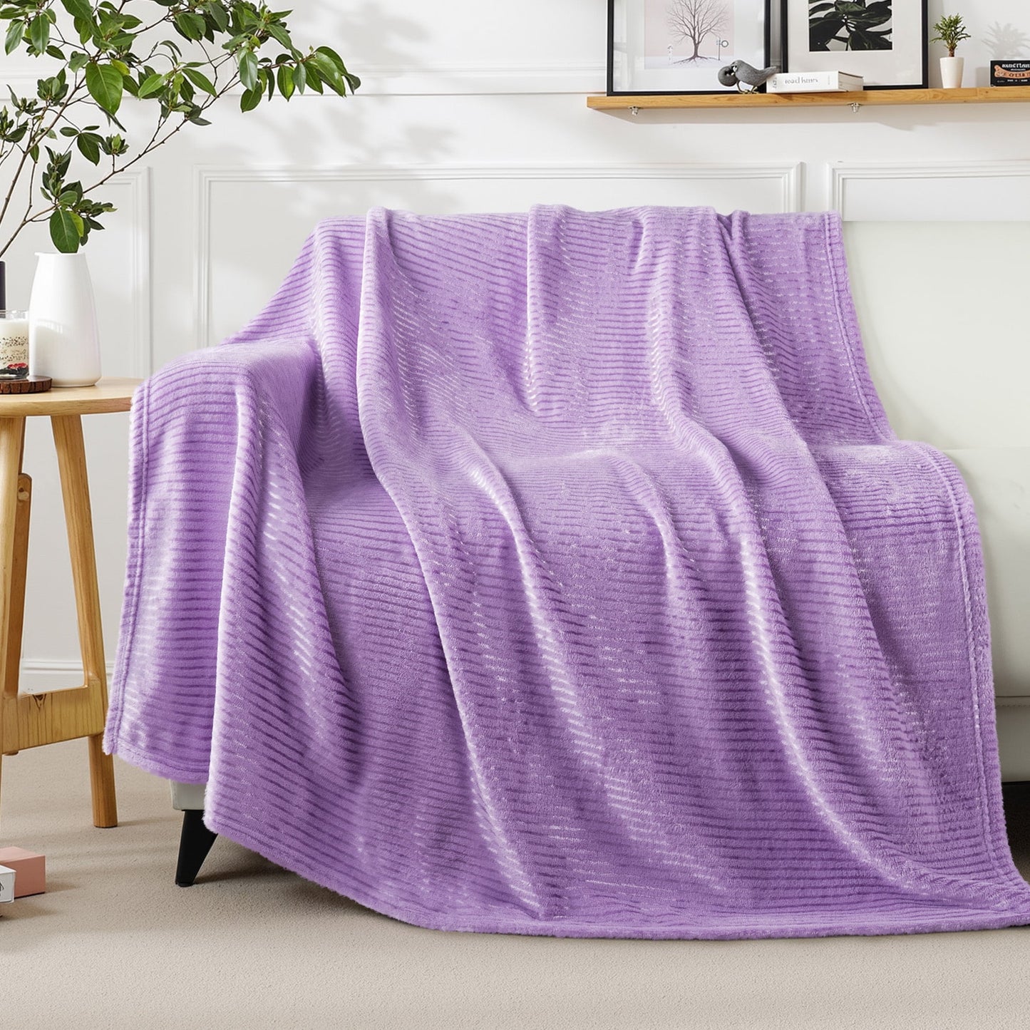 Exclusivo Mezcla Soft Throw Blanket, 50"x60", Light Purple