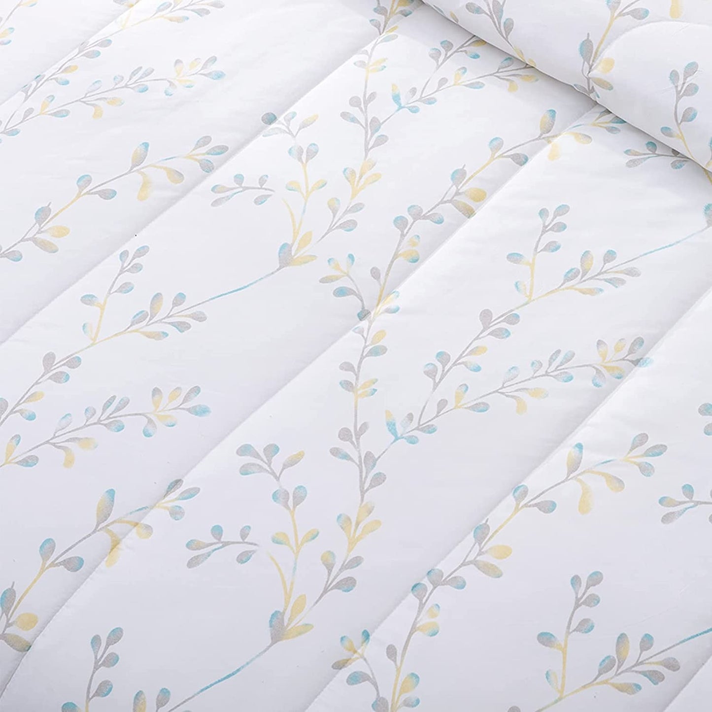 Exclusivo Mezcla 3-Piece Floral Queen Comforter Set, Microfiber Bedding Down Alternative Comforter for All Seasons with 2 Pillow Shams, White