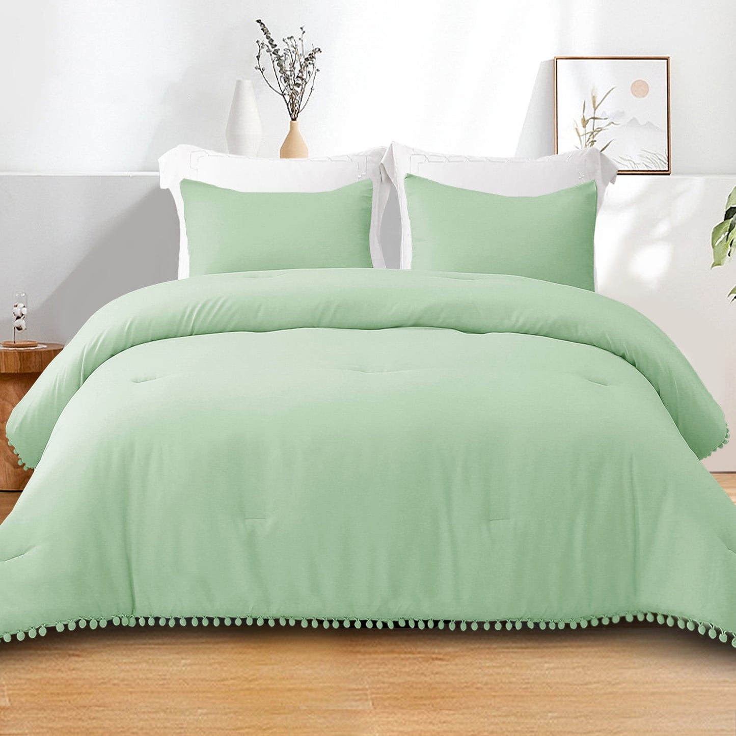 Exclusivo Mezcla Boho Pom Pom Ball Fringe King Size Comforter Set, 3 Piece Sage Green Lightweight Down Alternative Bedding Comforter Sets for All Seasons (1 Comforter and 2 Pillowcases)