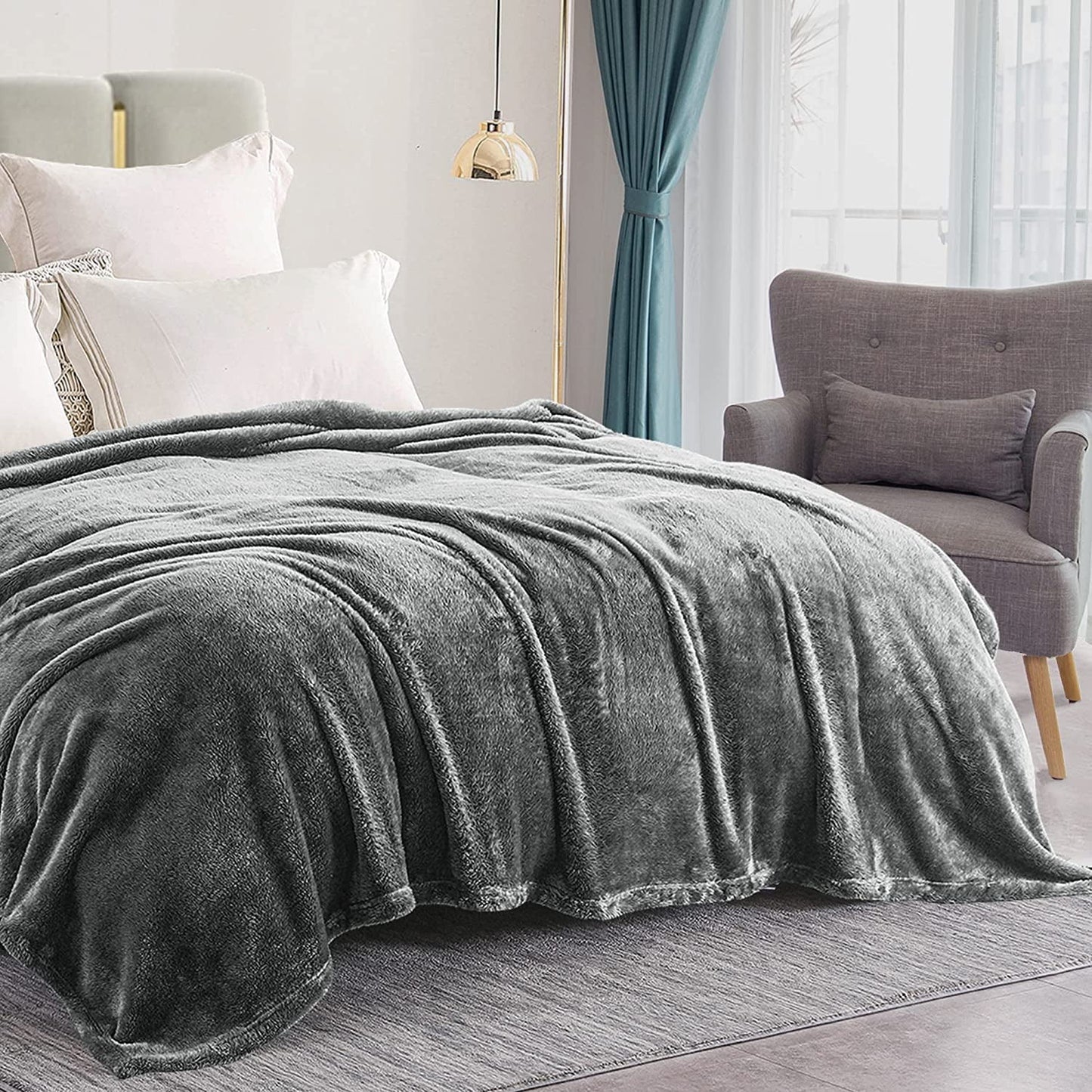 Exclusivo Mezcla Plush Fuzzy Fleece King Size Bed Blanket, Super Soft Fluffy and Thick Blankets for Travel Bed and Couch (Dark Grey, 90x104 inches)