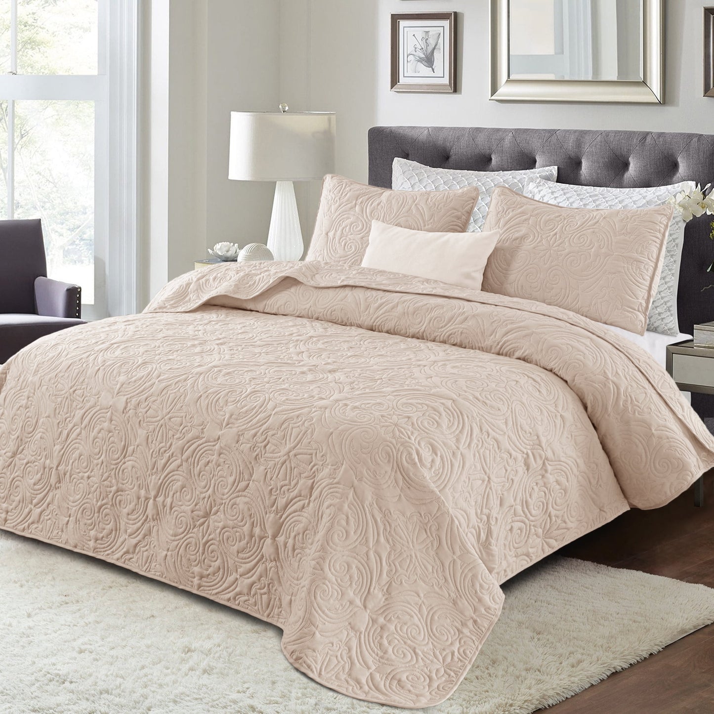 Exclusivo Mezcla Oversized King Quilt Bedding Set, Lightweight Vintage California Cal King Size Quilts with Pillow Shams, Soft Bedspreads Coverlets for All Seasons, (112"x104", Brich Beige)