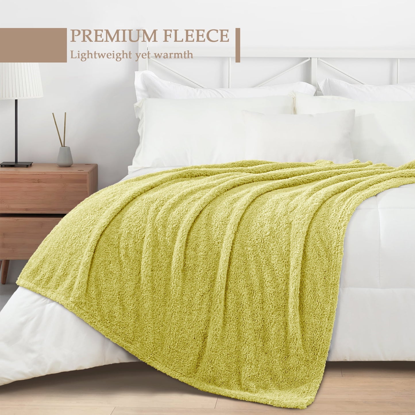 Exclusivo Mezcla Fuzzy Fleece Bed Blanket, Lightweight Fluffy Solid Velvet Blankets King Size, Suitable for All Seasons, 90x104 Inches, Light Green