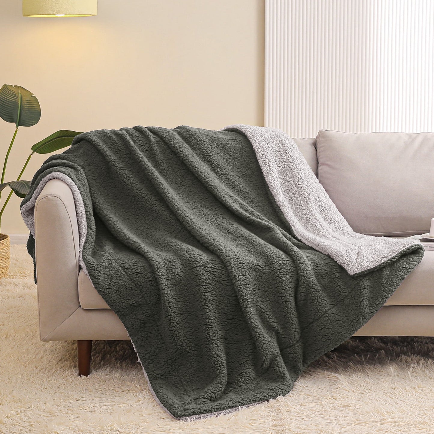 Exclusivo Mezcla Reversible Sherpa Fleece Throw Blanket for Couch, Soft Plush Blanket for Bed Sofa, Warm Fluffy Blankets for All Season, 50x60 Inches, Dark Grey/ Light Grey