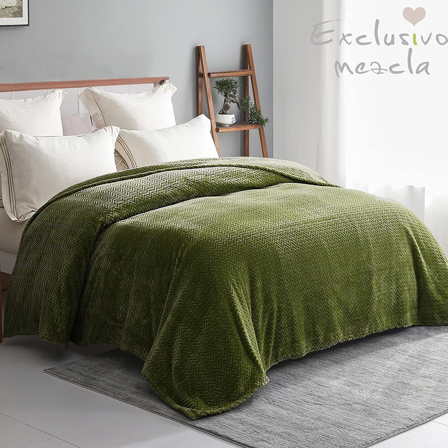 Exclusivo Mezcla King Size Jacquard Weave Wave Pattern Flannel Fleece Velvet Plush Bed Blanket as Bedspread/Coverlet/Bed Cover (90" x 104",Olive Green) - Soft, Lightweight, Warm and Cozy