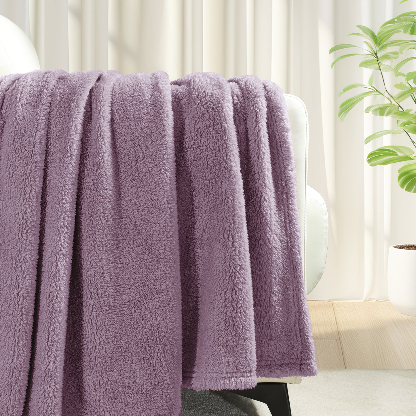 Exclusivo Mezcla Soft Fleece Throw Blanket for Couch, Super Soft Velvet Plush Bed Blanket, Fuzzy Cozy Blankets for All Seasons, 50x60 Inches, Grayish Purple Blanket