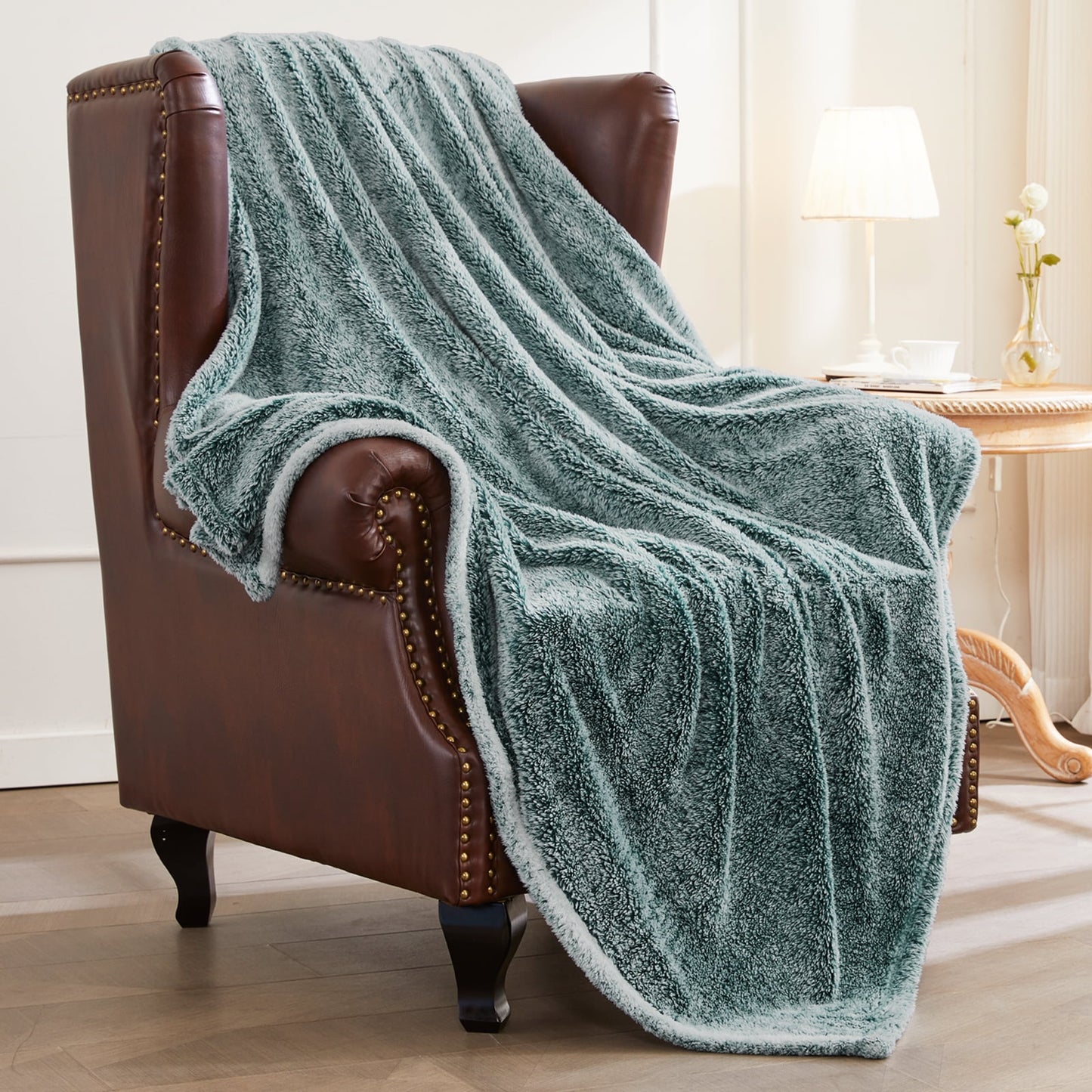 Exclusivo Mezcla Plush Extra Large Fleece Throw Blanket for Couch, Bed and Sofa (50x70 inches,Mixed Forest Green) Soft, Warm, Lightweight